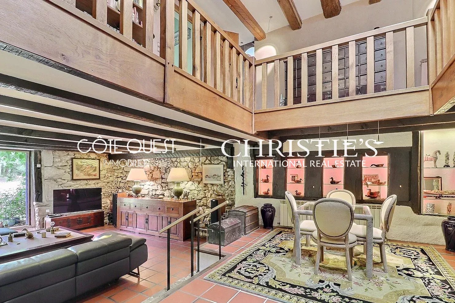 9 Bedroom Villa/Townhouse's Image 5