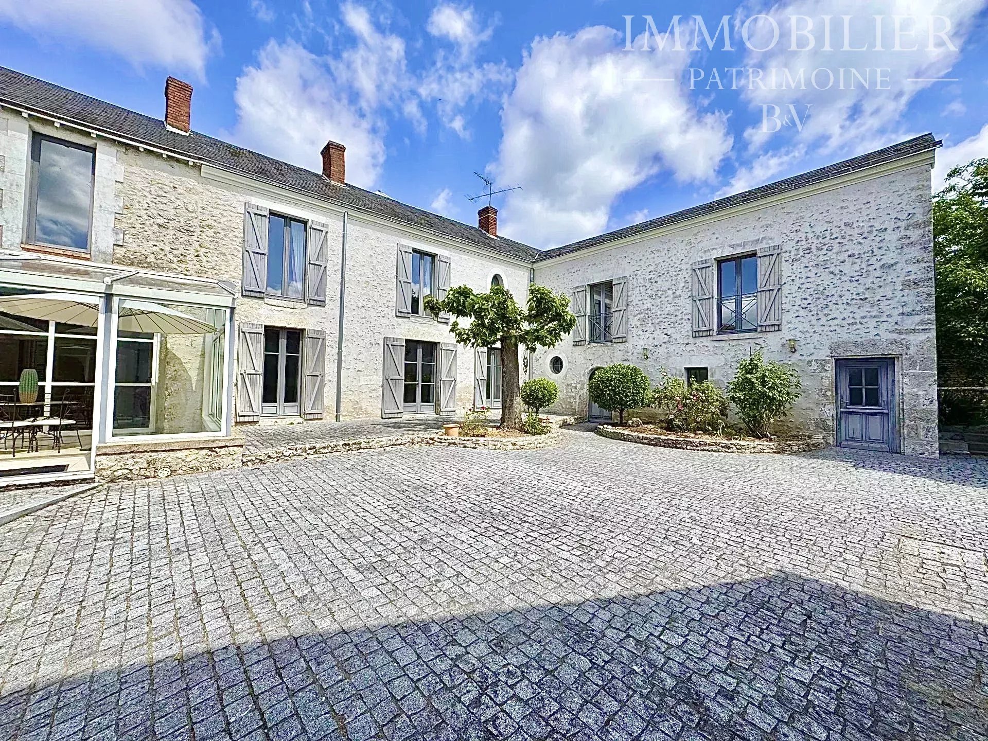 Agence immobilière de 