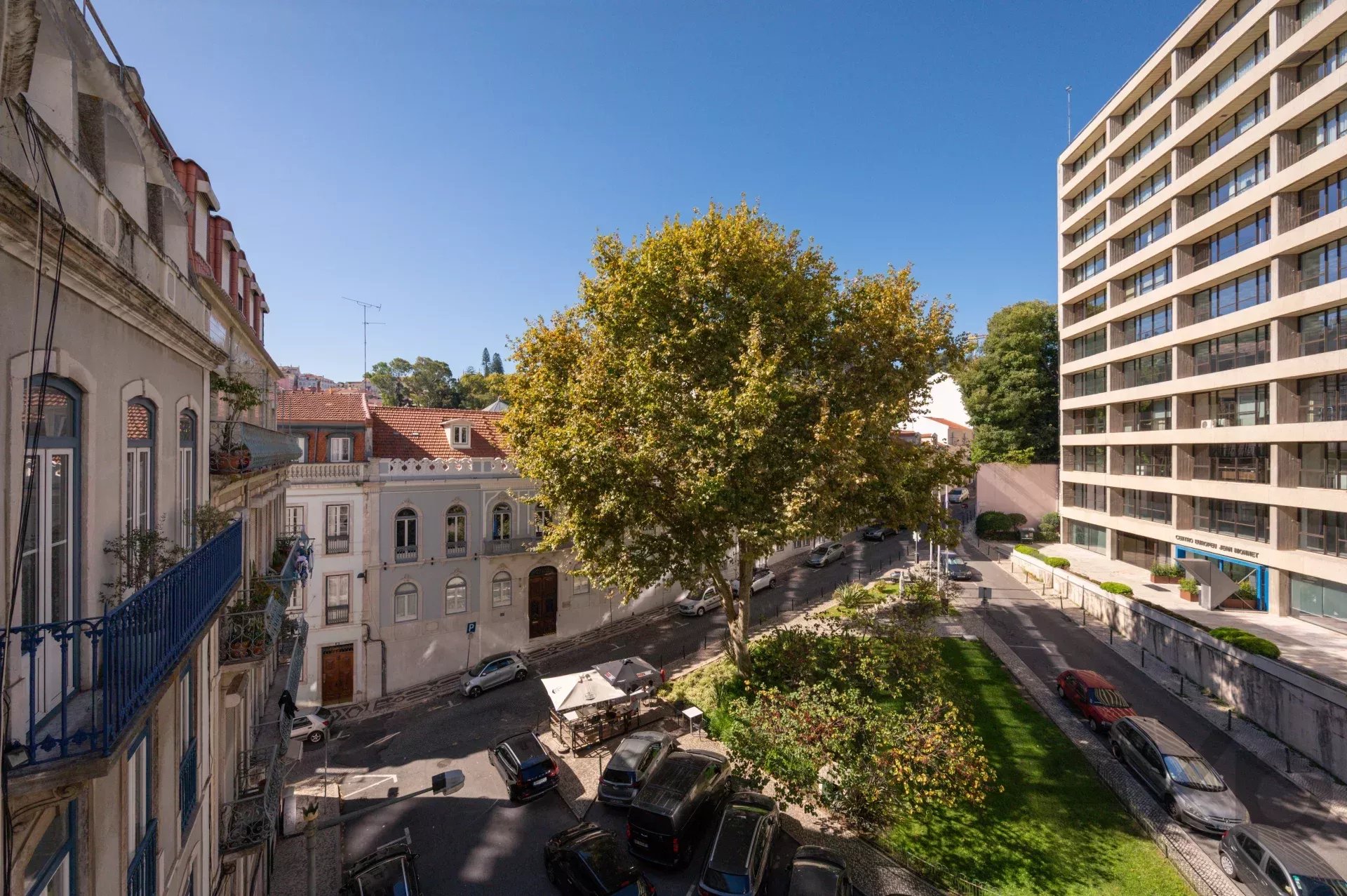 Elegant T2 + 1 Penthouse in Downtown Lisbon 86935832 image 62
