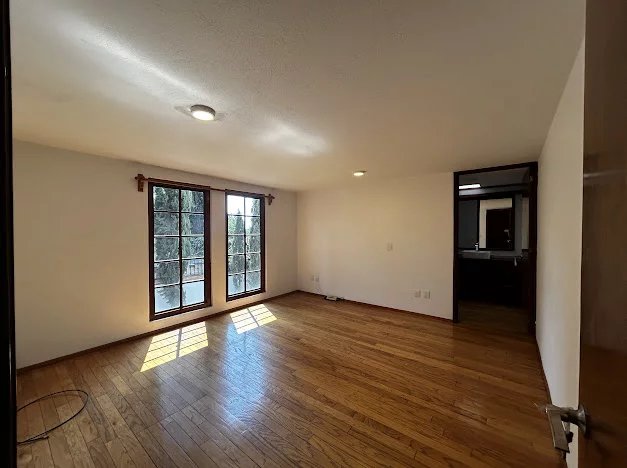 House for sale in Lomas de Vista Hermosa, 3 bedrooms, security