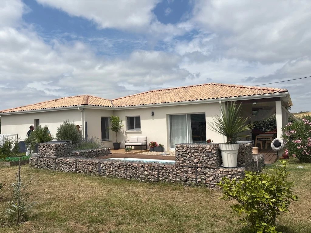 Agence immobilière de ROSER BEATRICE