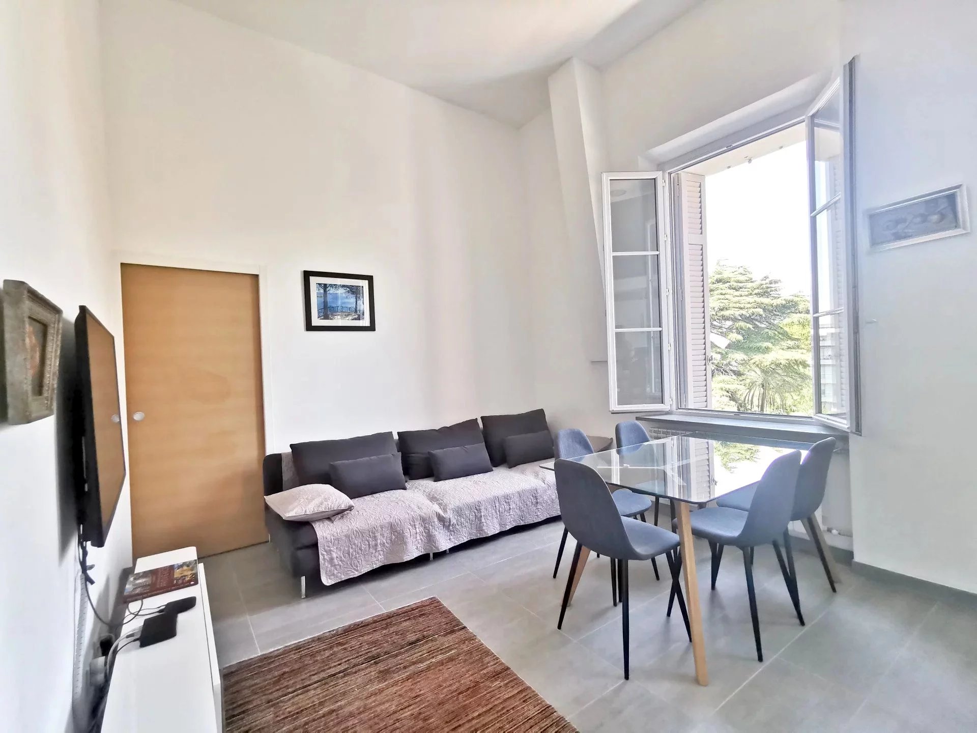 CANNES FOR SALE APARTMENT 2 ROOMS NEAR BEACHES