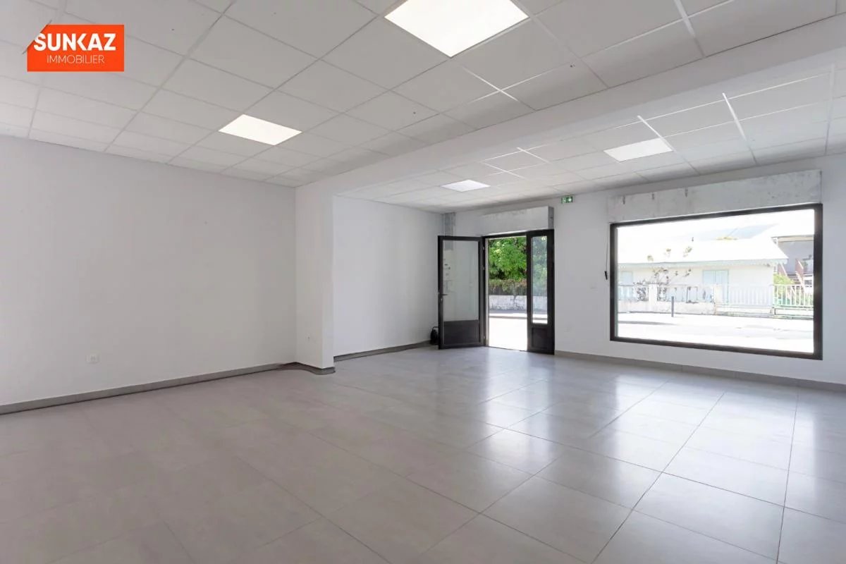 Location Commerce Saint-Louis