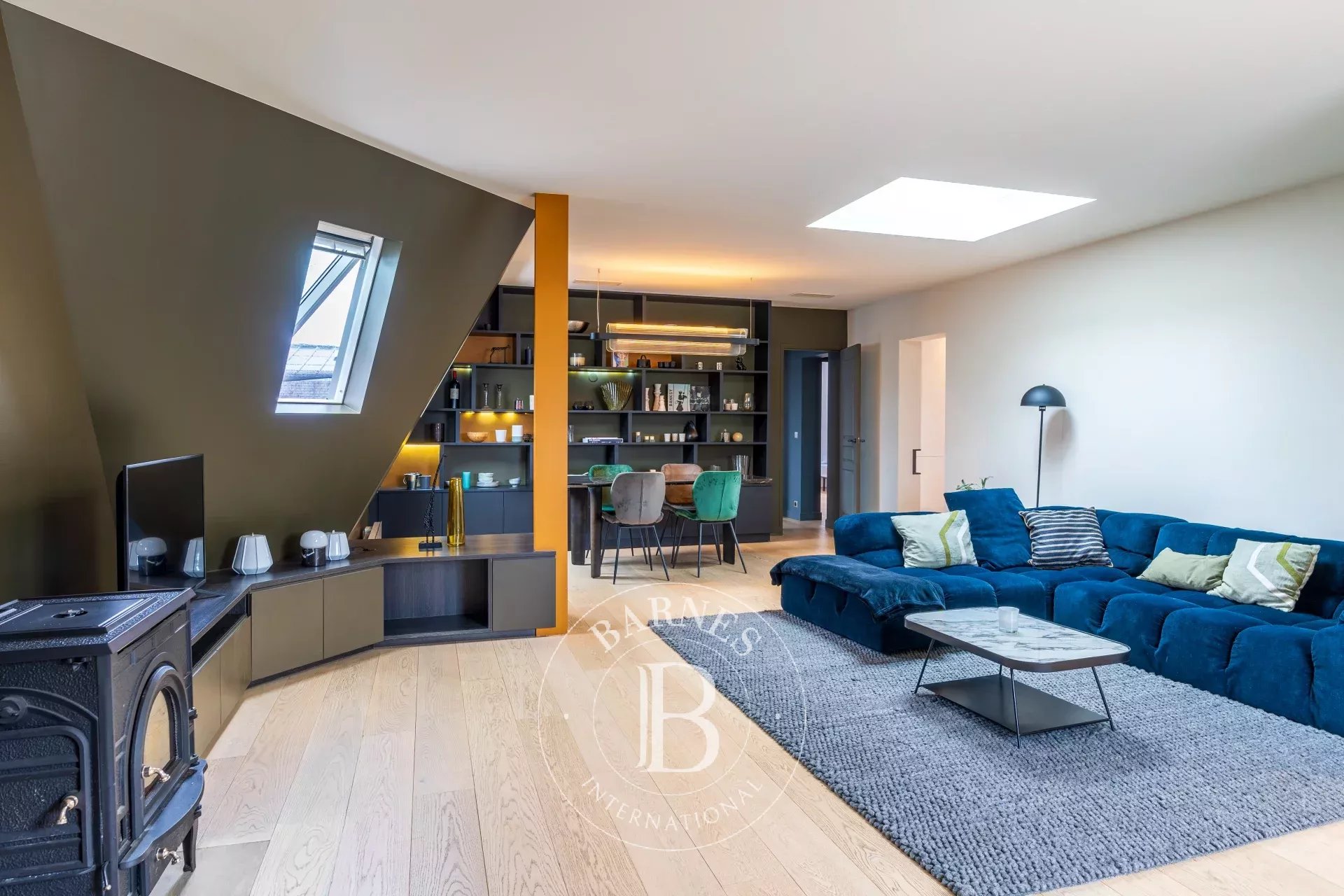 PARIS 16 - FOCH - TOP FLOOR APARTMENT - 3 BEDROOMS