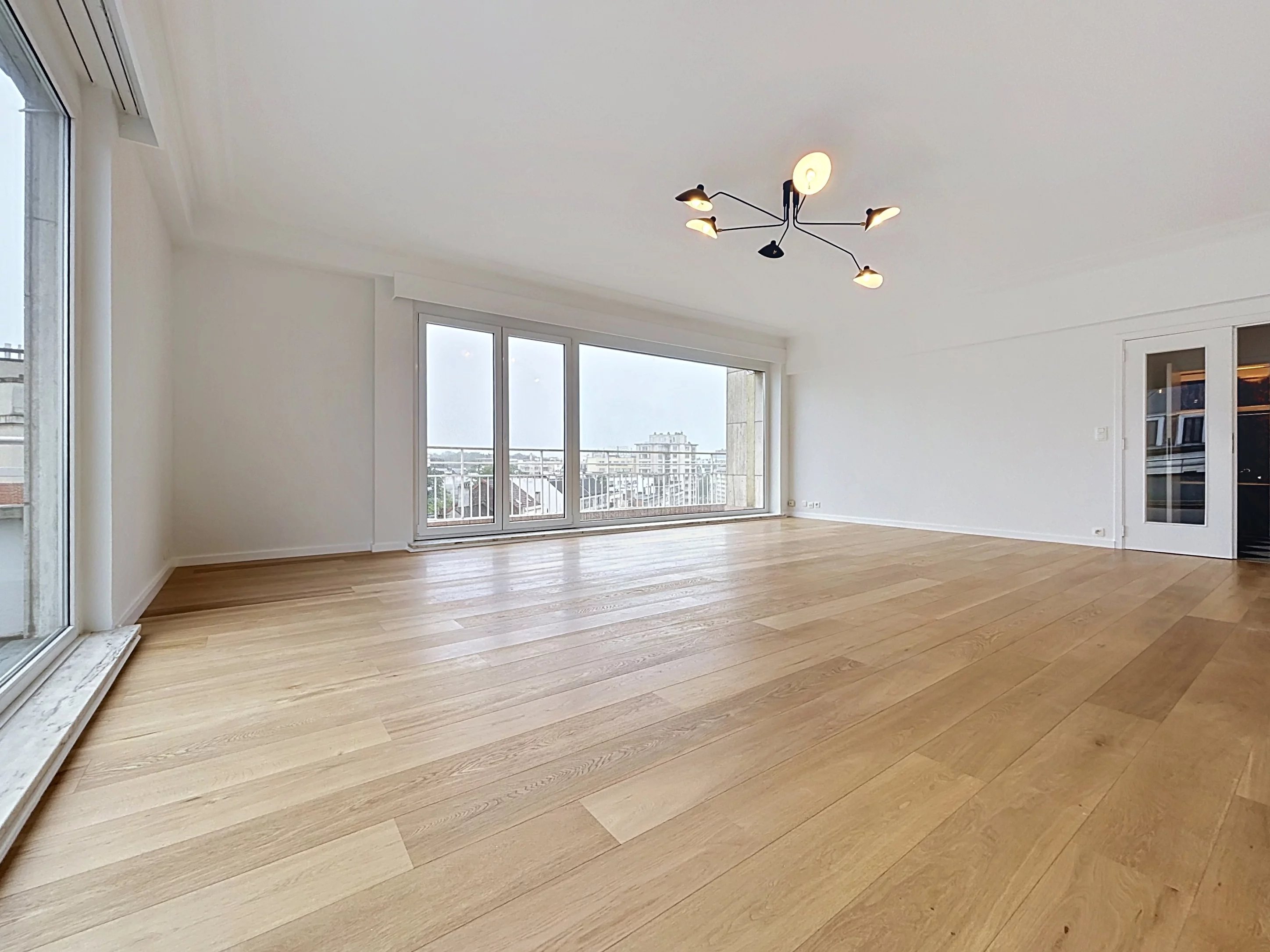 Ixelles  - Appartement 8 Pi&egrave;ces 3 Chambres - picture 16