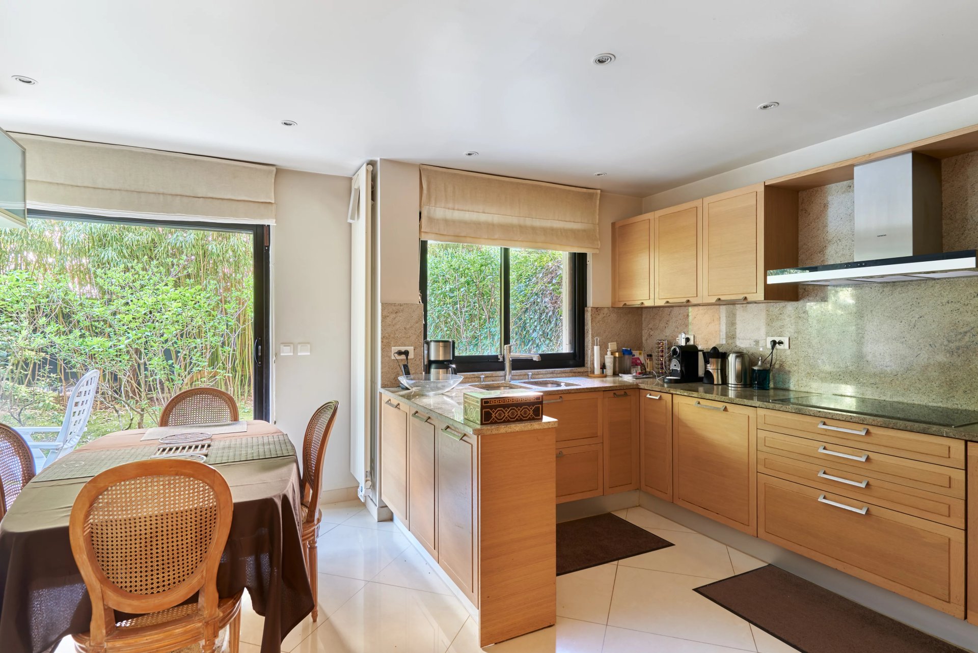 3 Bedroom Apartment/Flat's Image 4
