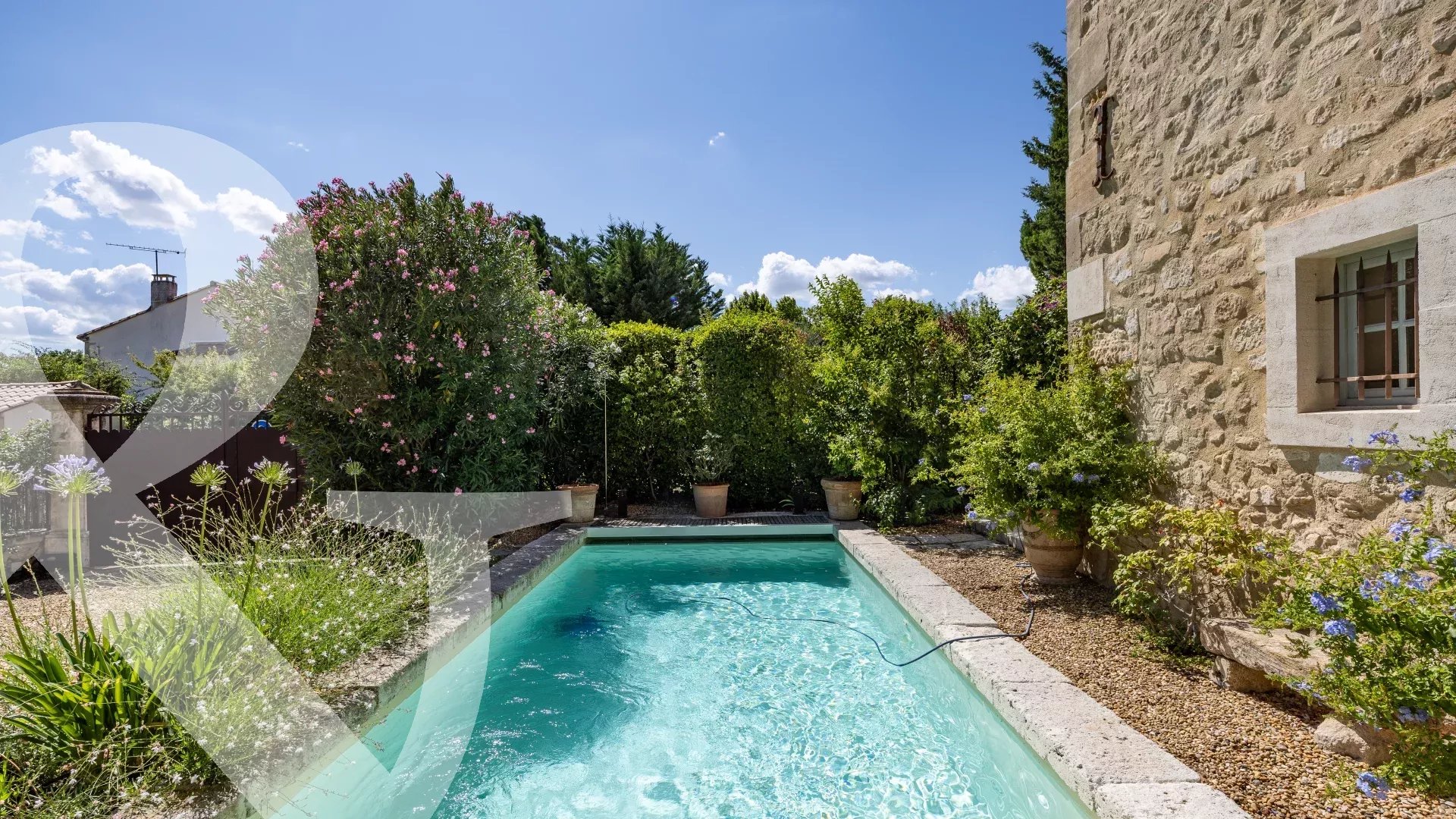 CHARME ET AUTHENTICITE