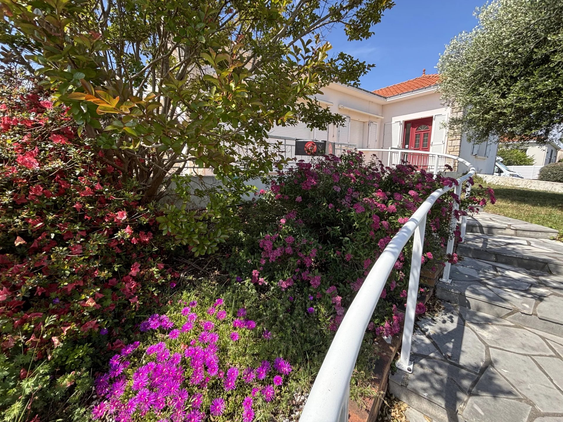 BELLE MAISON FAMILIALE EMPLACEMENT PRIVILEGIE