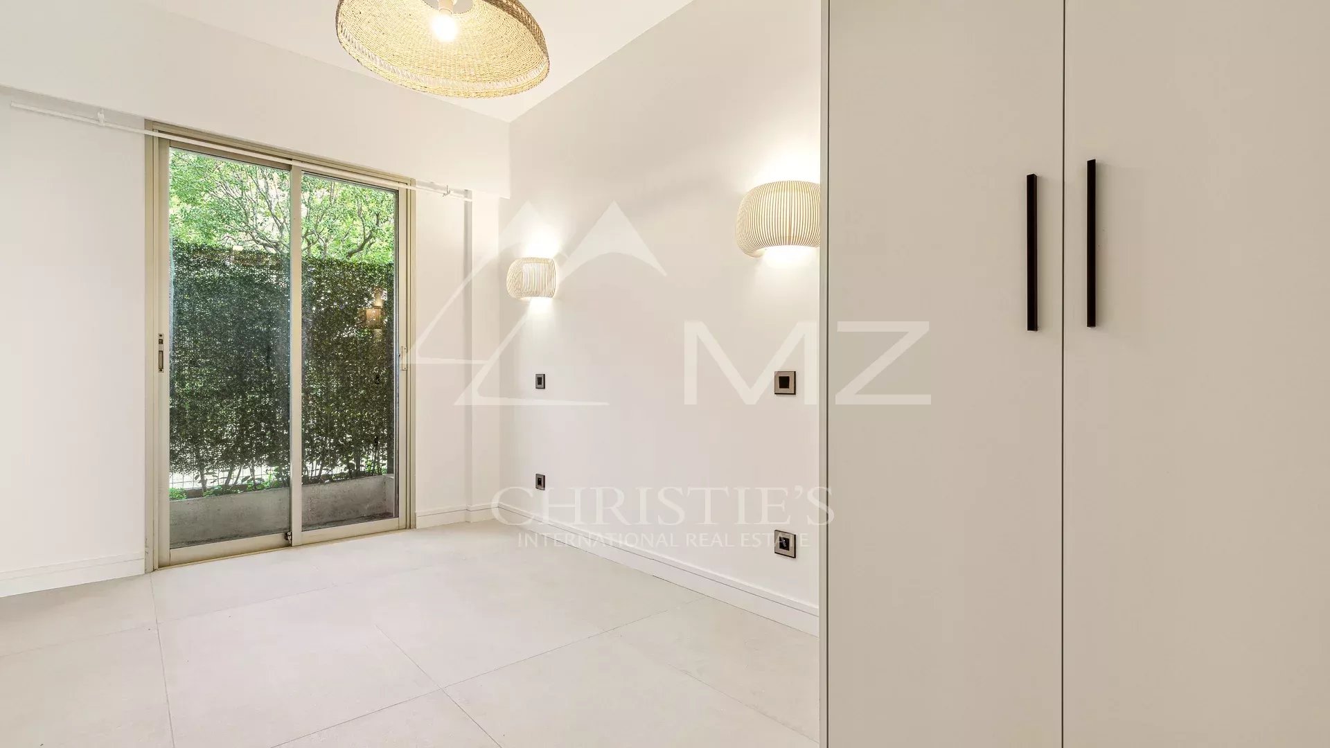 2 Bedroom Apartment/Flat's Image 9
