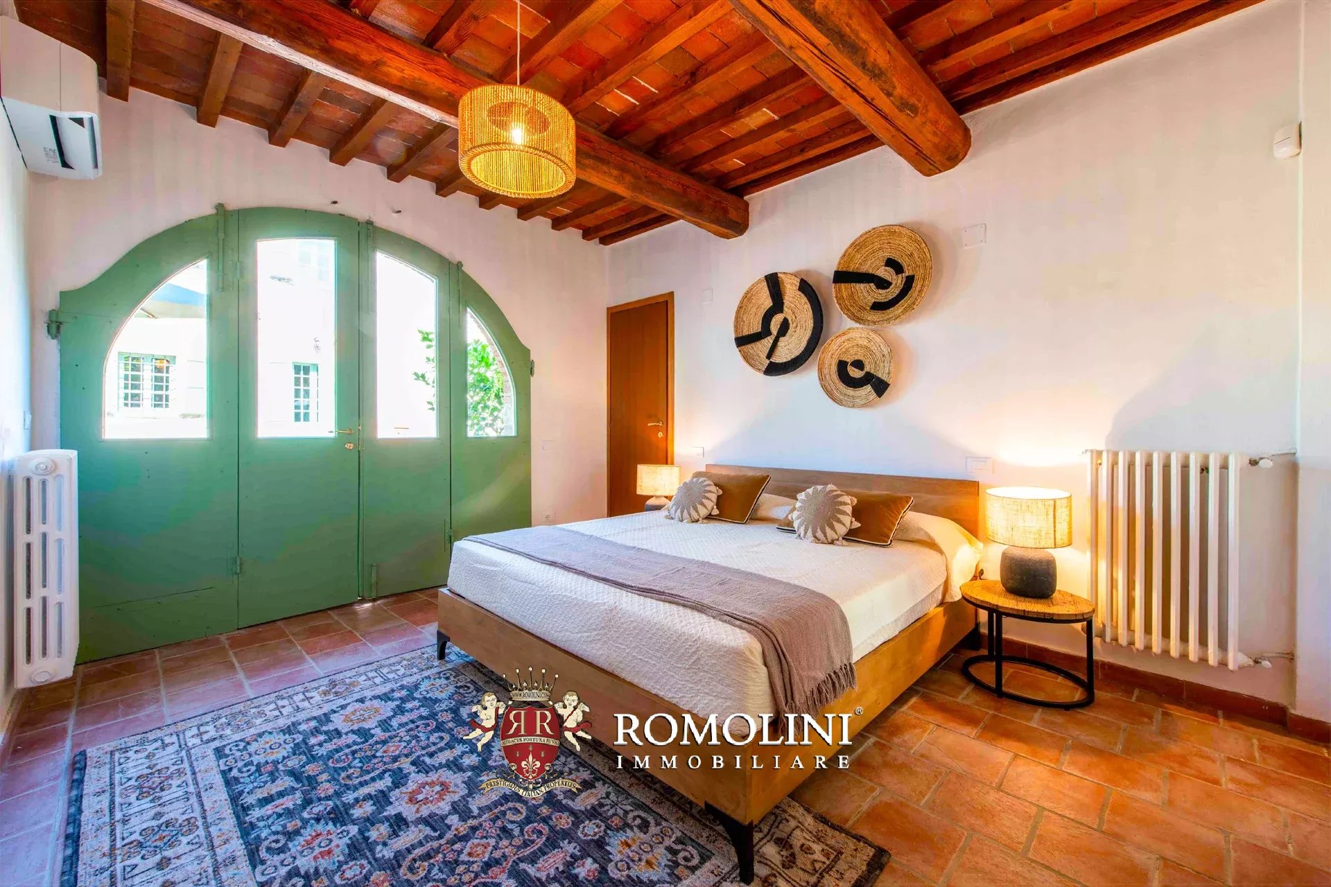 7 Bedroom Vineyard's Image 35