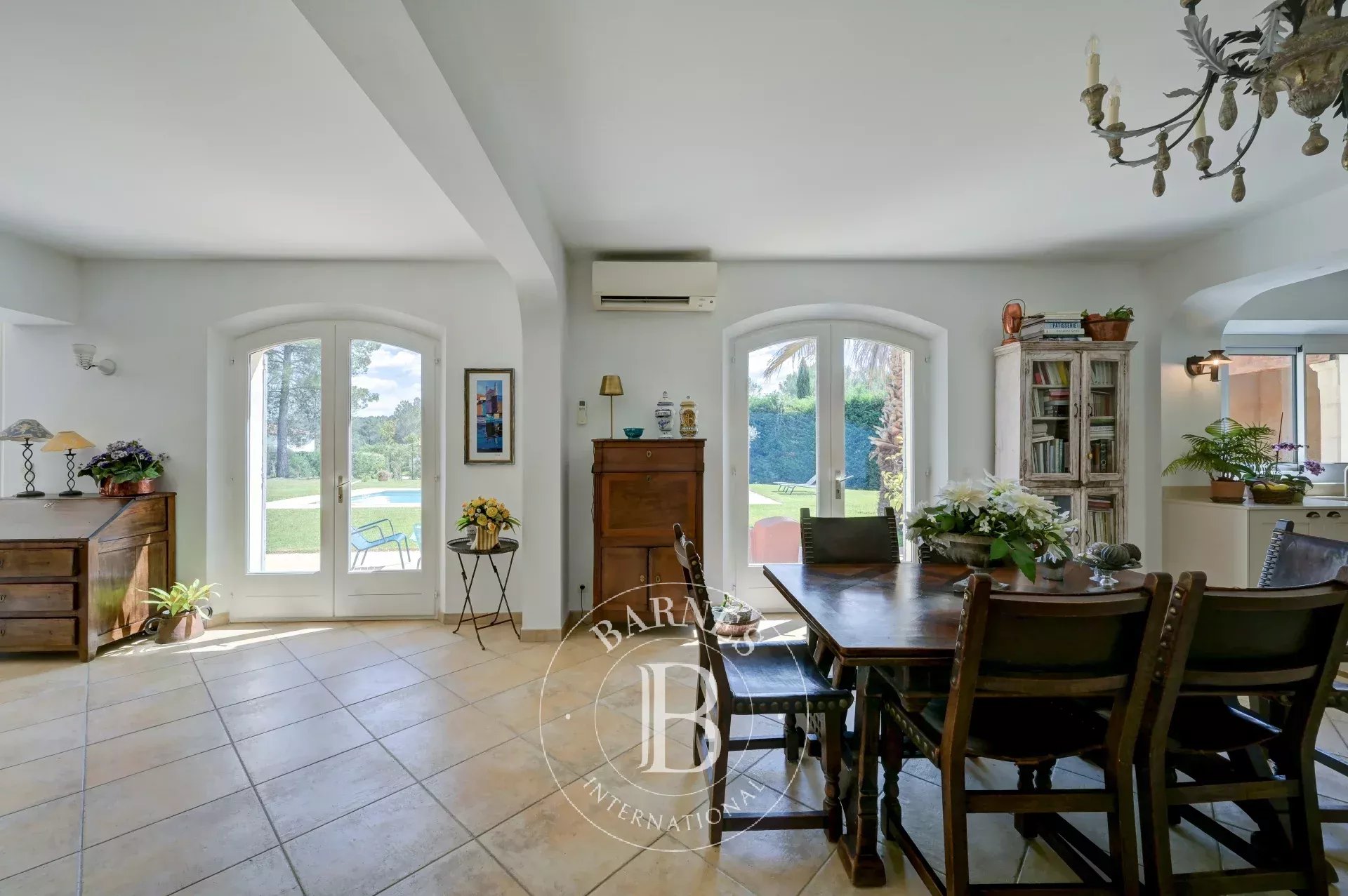 NORTH AIX EN PROVENCE-2400 SQFT HOUSE-4 BEDROOMSSWIMMING POOL - picture 12