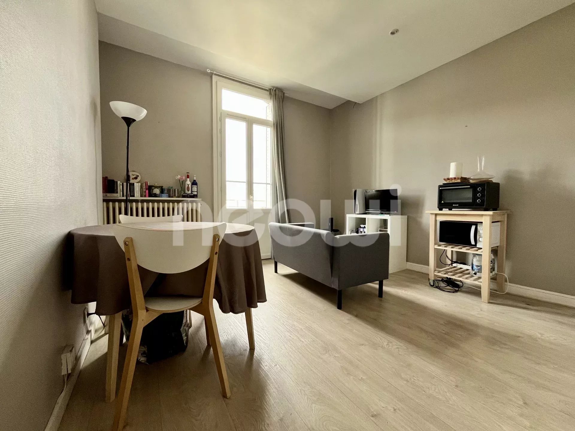 Appartement de type 2 avec vue dégagée.