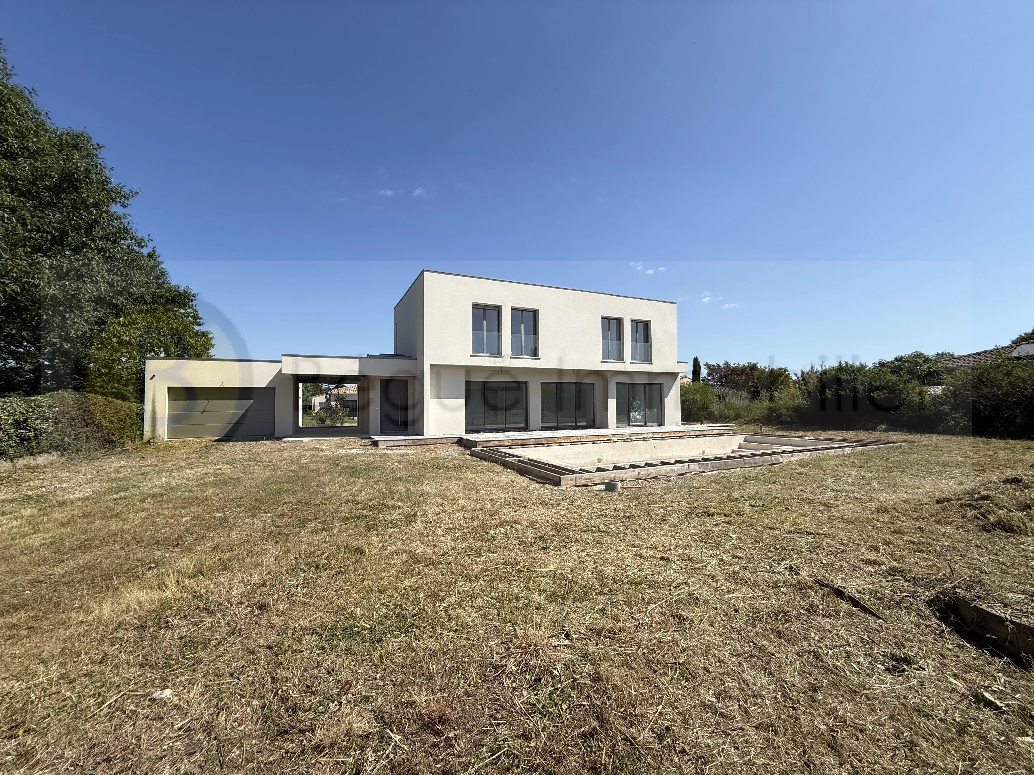 Maison Contemporaine Brax  225 m²