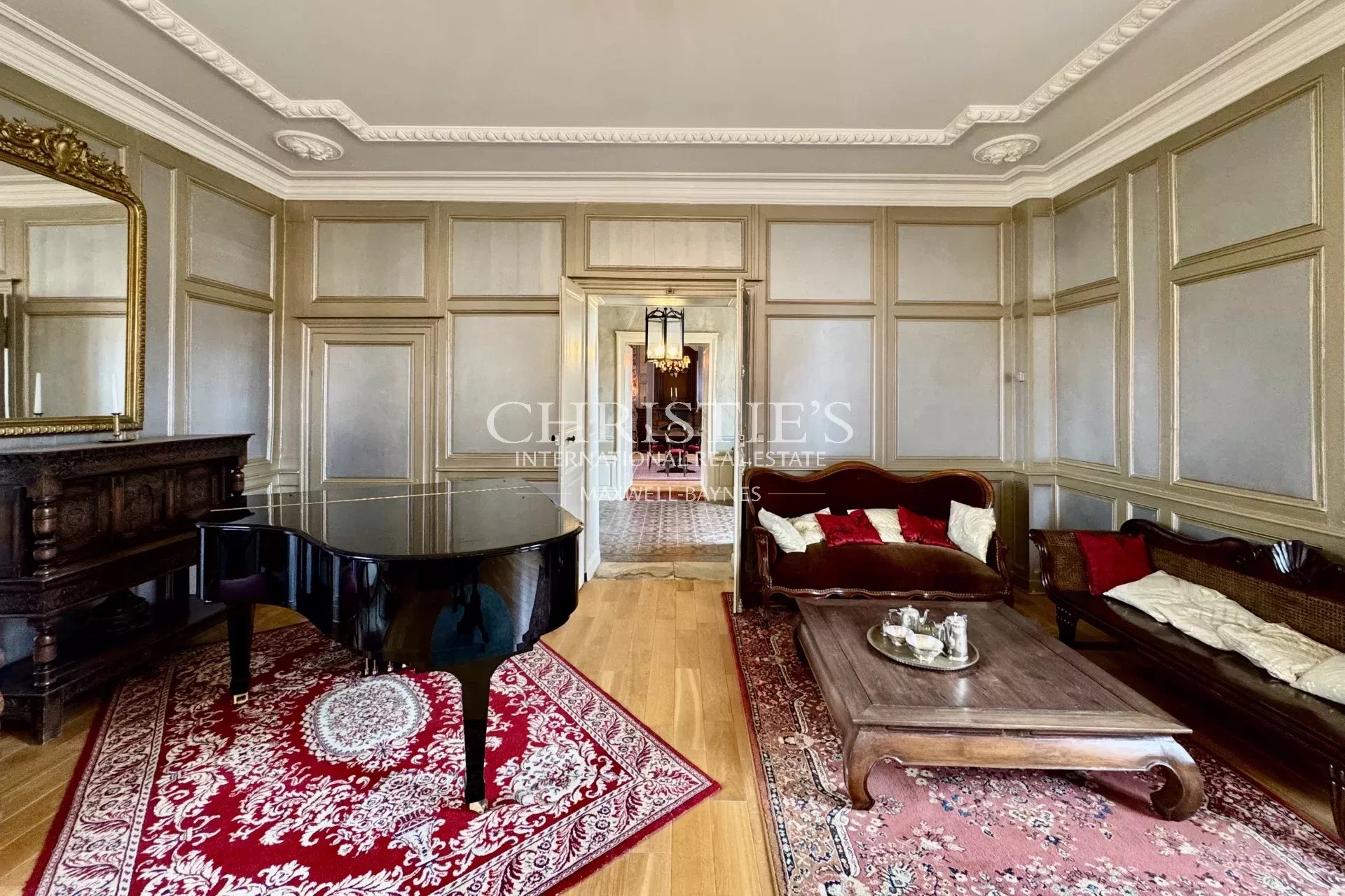 10 Bedroom Chateau's Image 14