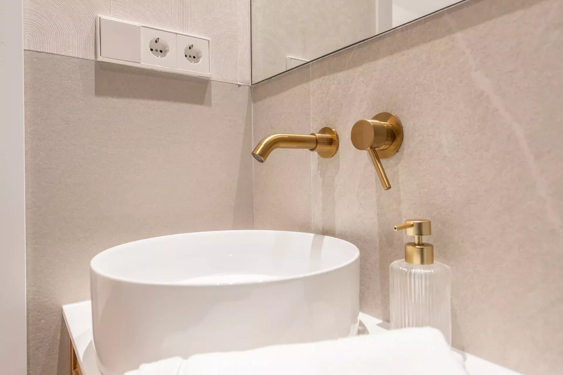 Design Japonais-Nordique avec Lumière Naturelle à Lista - picture 10