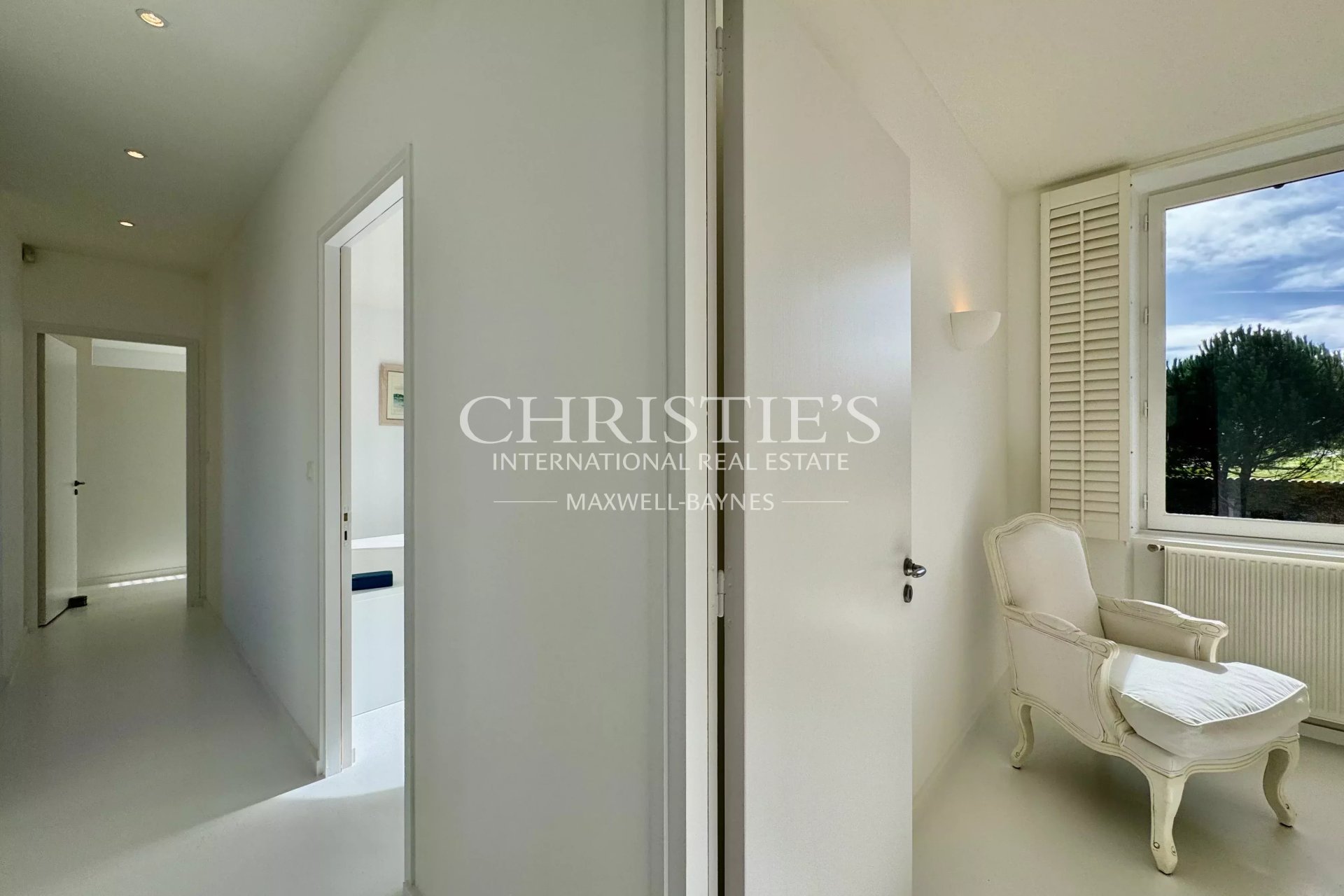 6 Bedroom Villa/Townhouse's Image 19