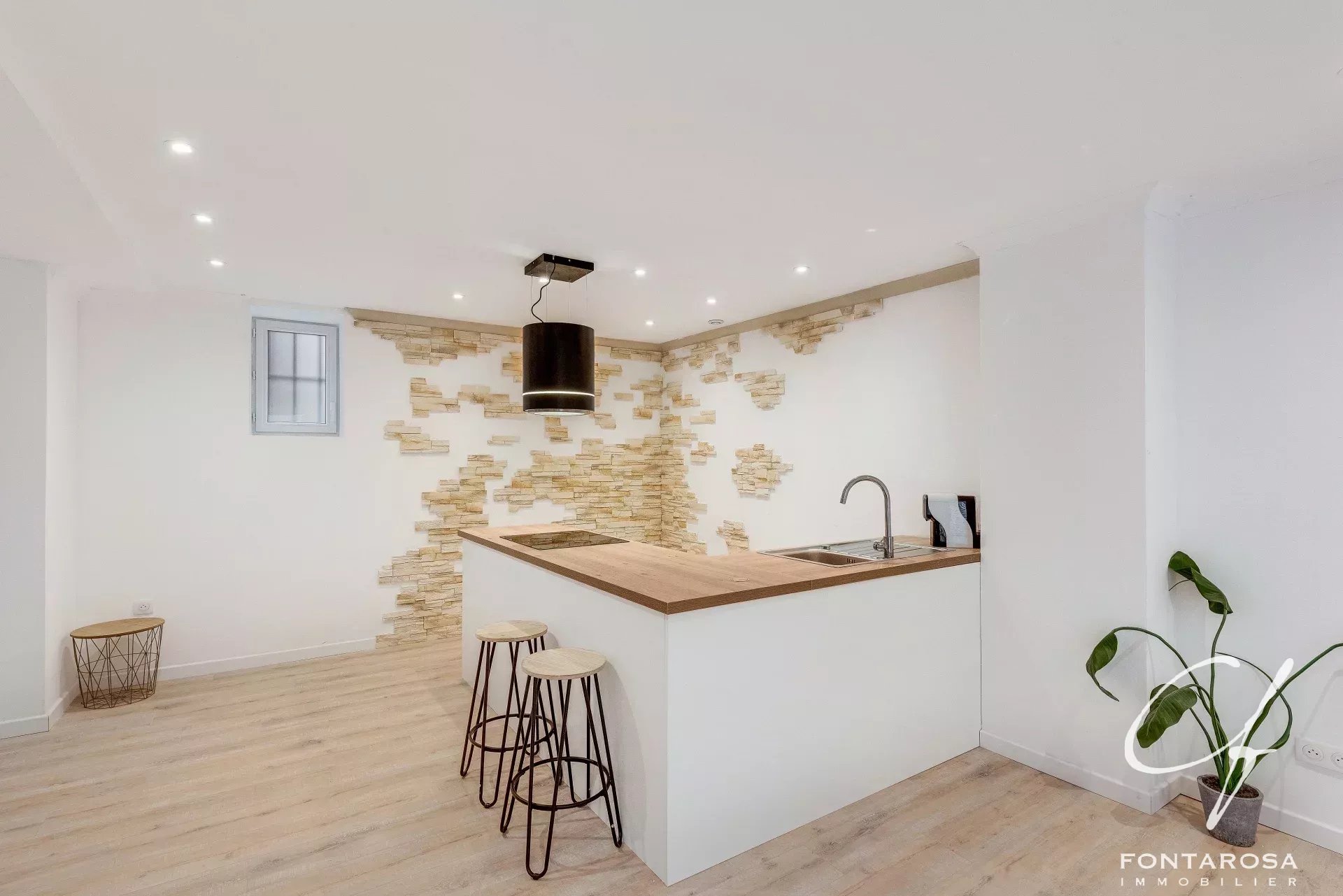 Agence immobilière de 