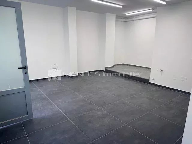 Spazio Commerciale Luminoso a Beausoleil