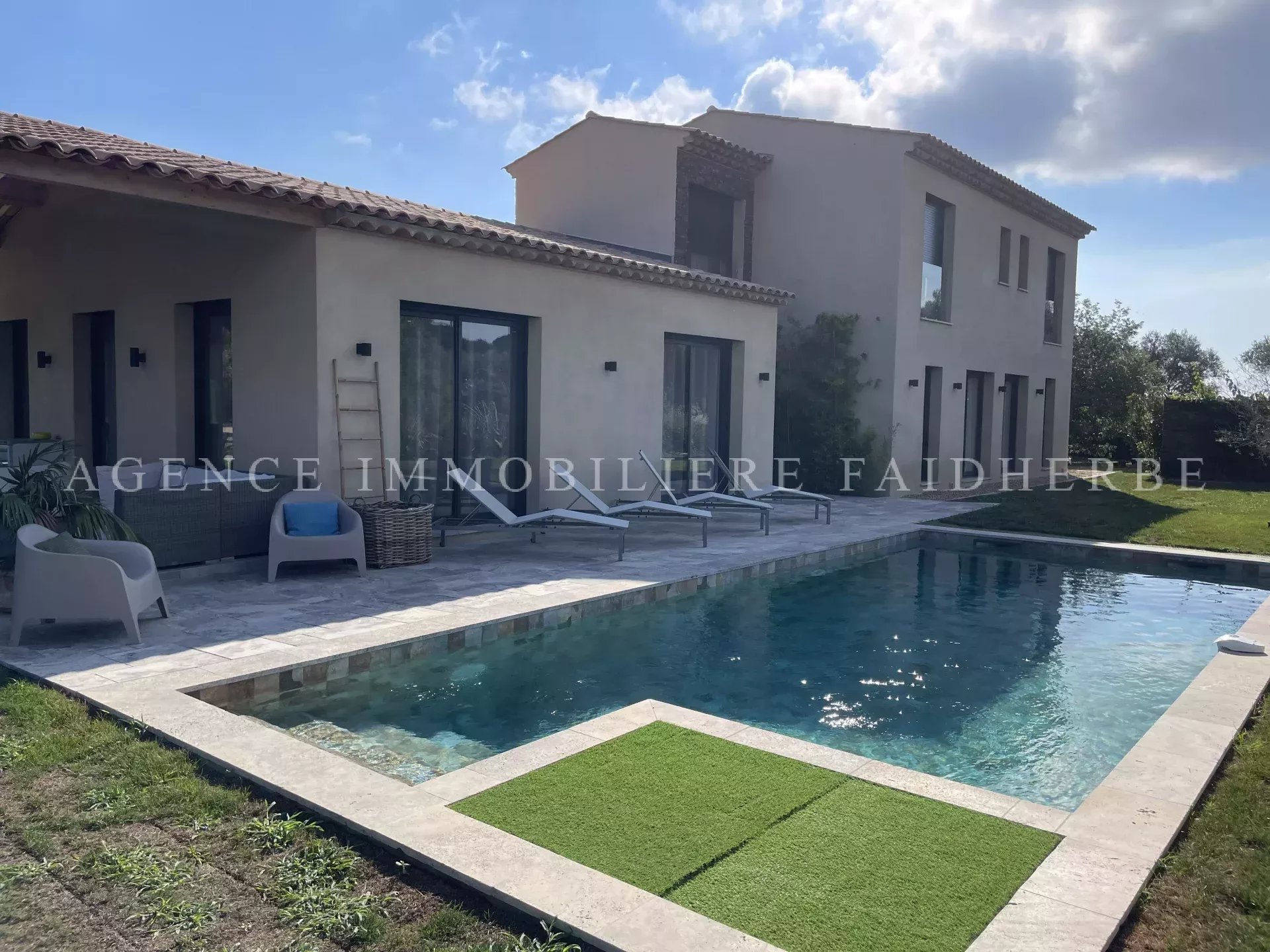 Agence immobilière de STAES IMMOBILIER