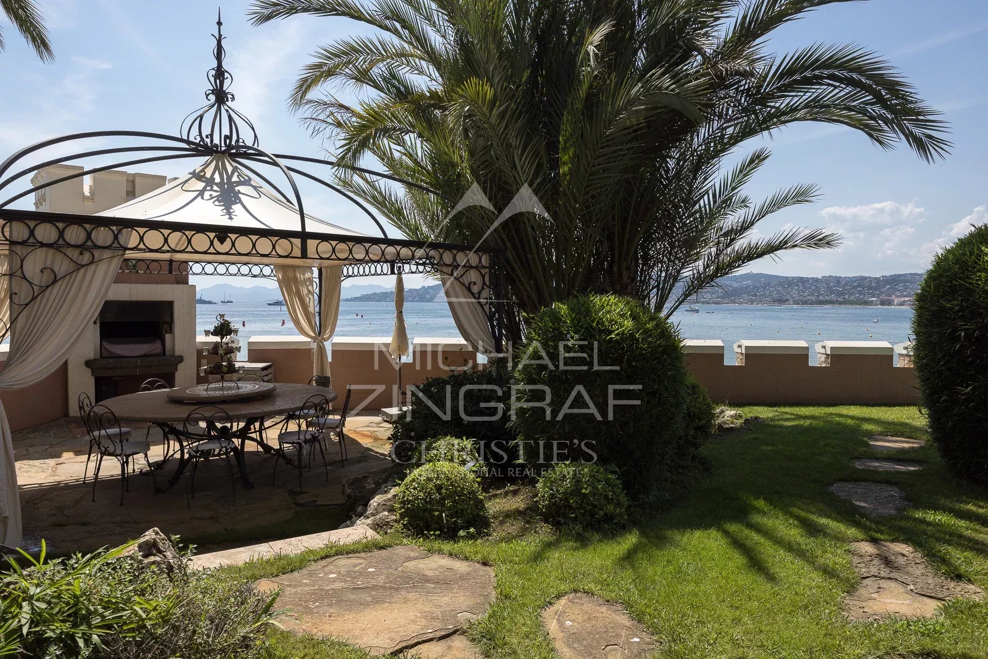 8 Bedroom Villa/Townhouse's Image 16