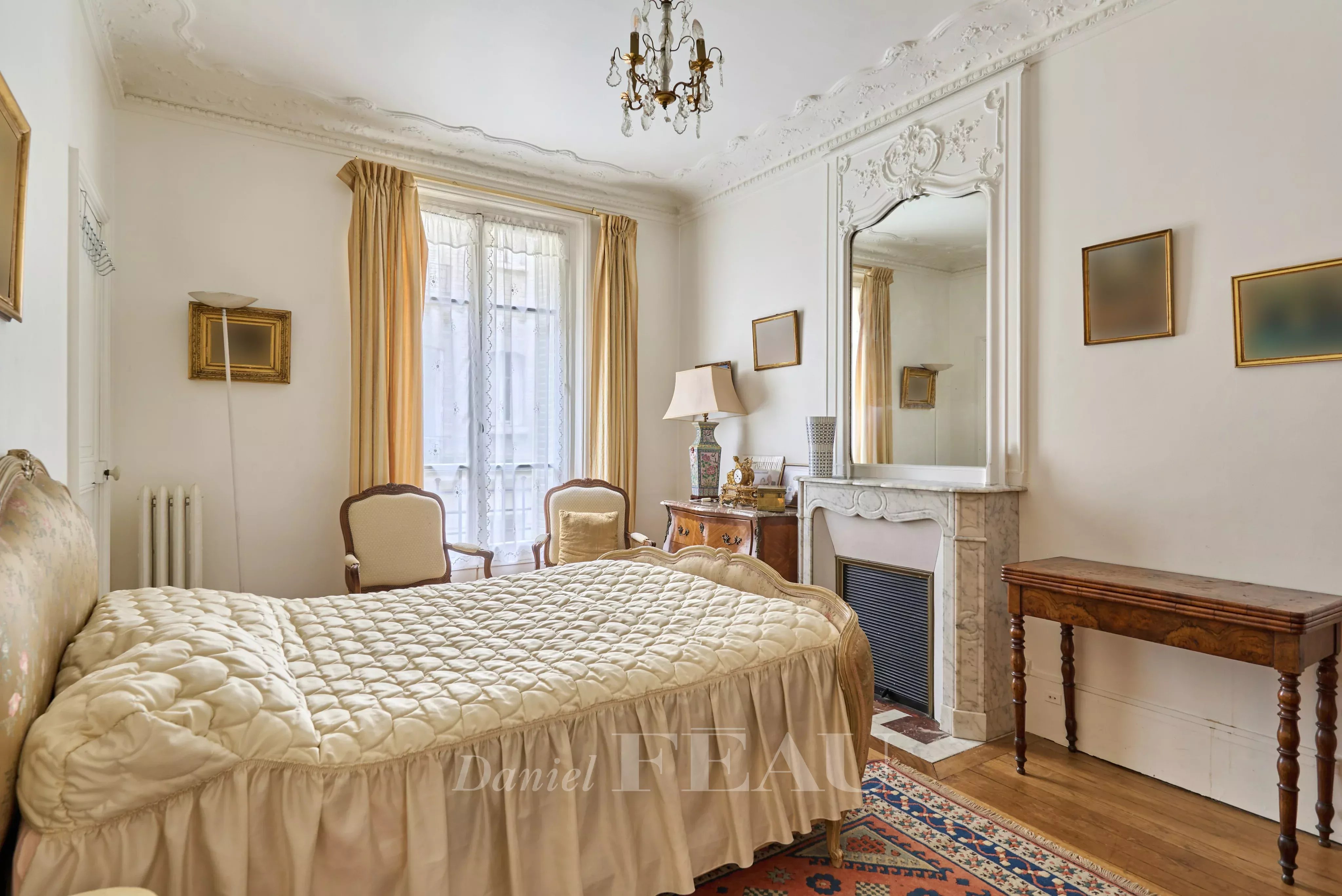 Sale Apartment Paris 16th