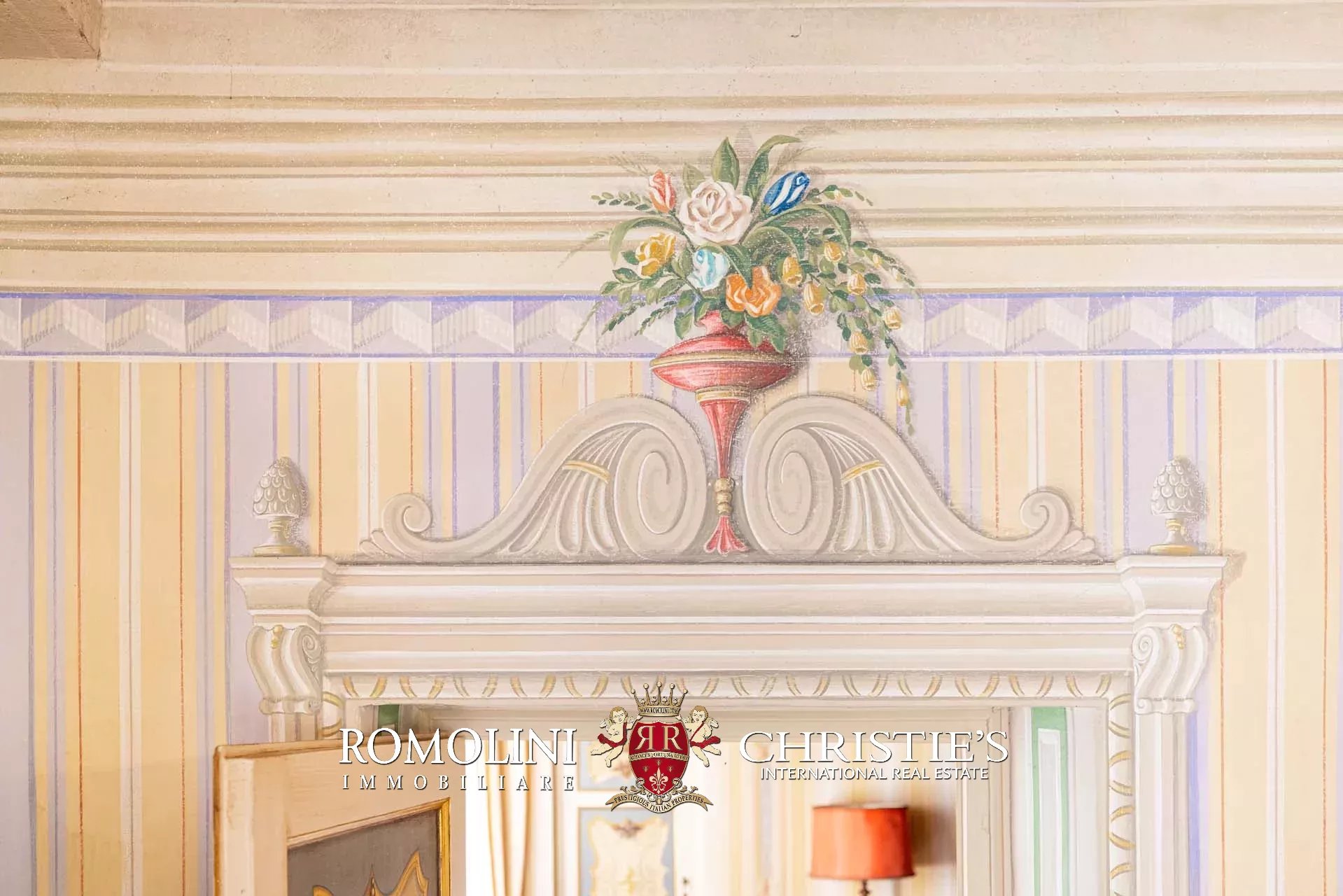 6 Bedroom Villa/Townhouse's Image 78
