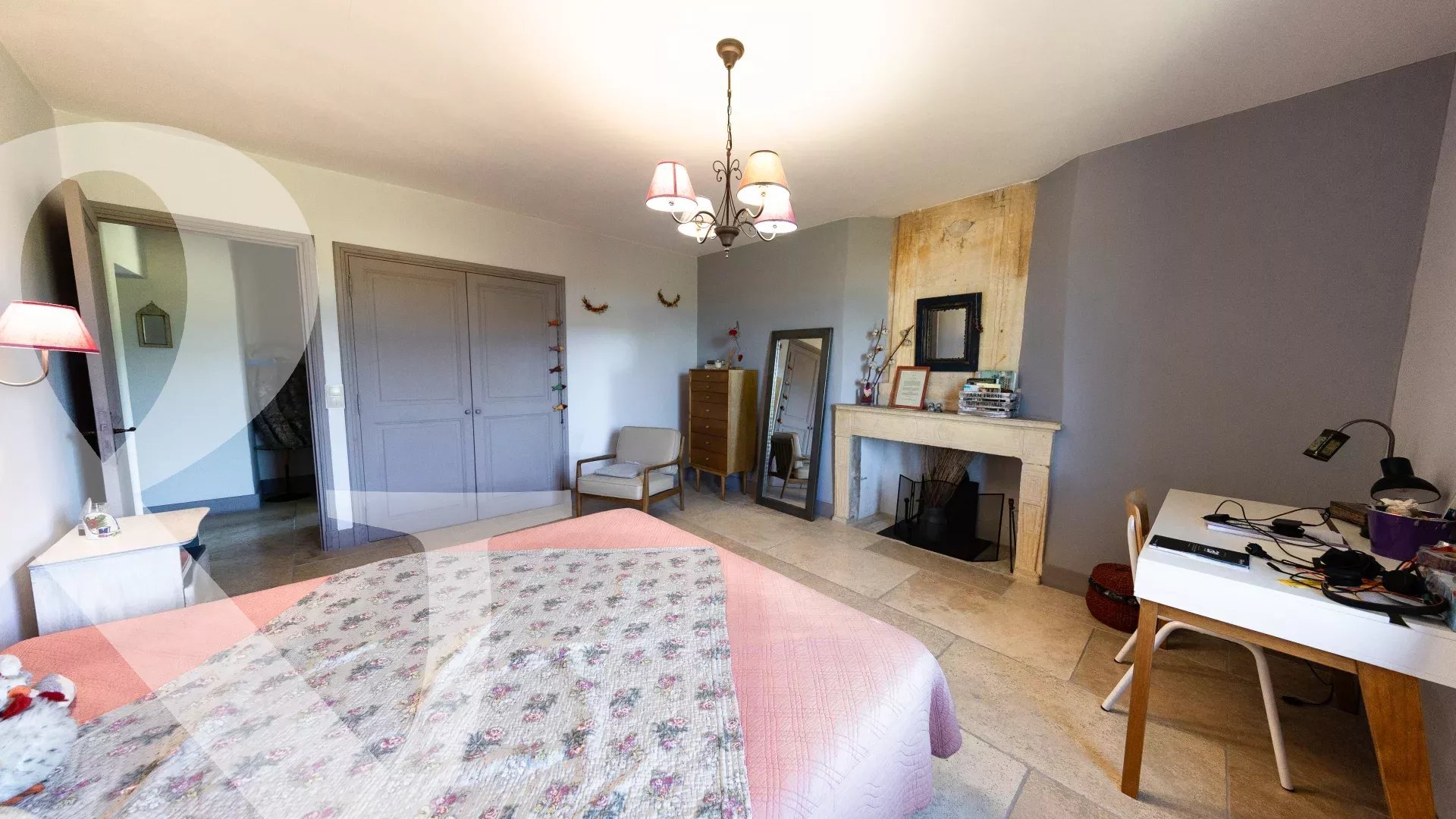 AUTHENTIQUE MAS DE VILLAGE