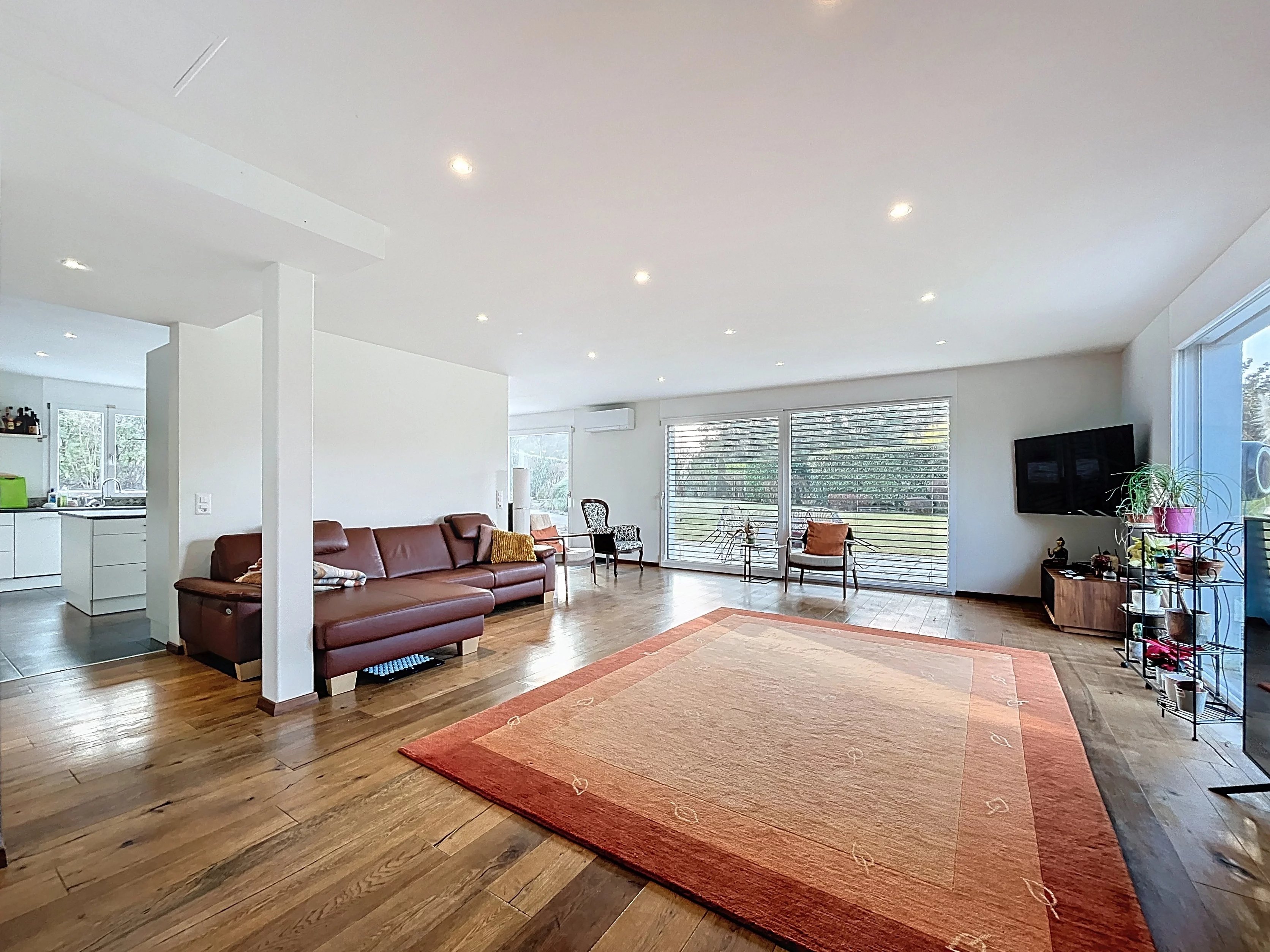 Villa lumineuse proche École Internationale