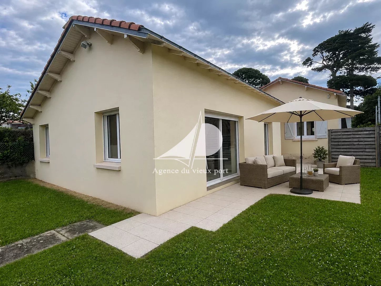 Agence immobilière de 
