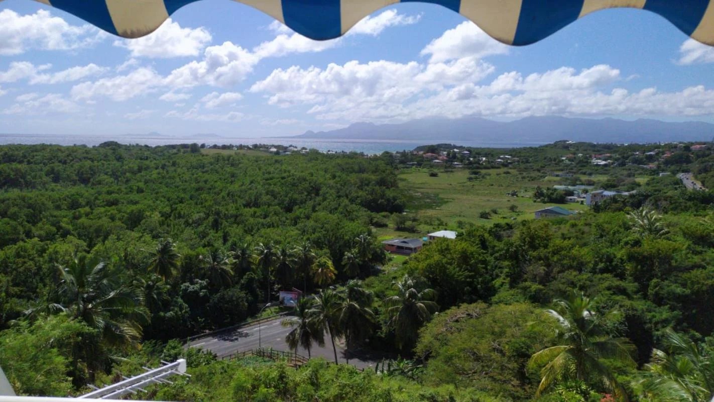 Appartement T2 avec vue mer Section SALINES - Le Gosier