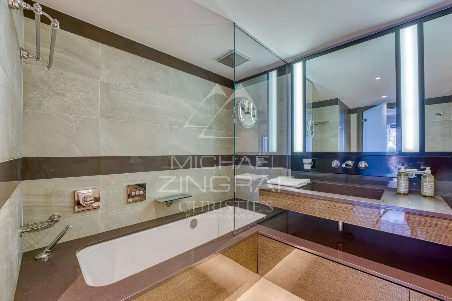 3 Bedroom Apartment/Flat's Image 24