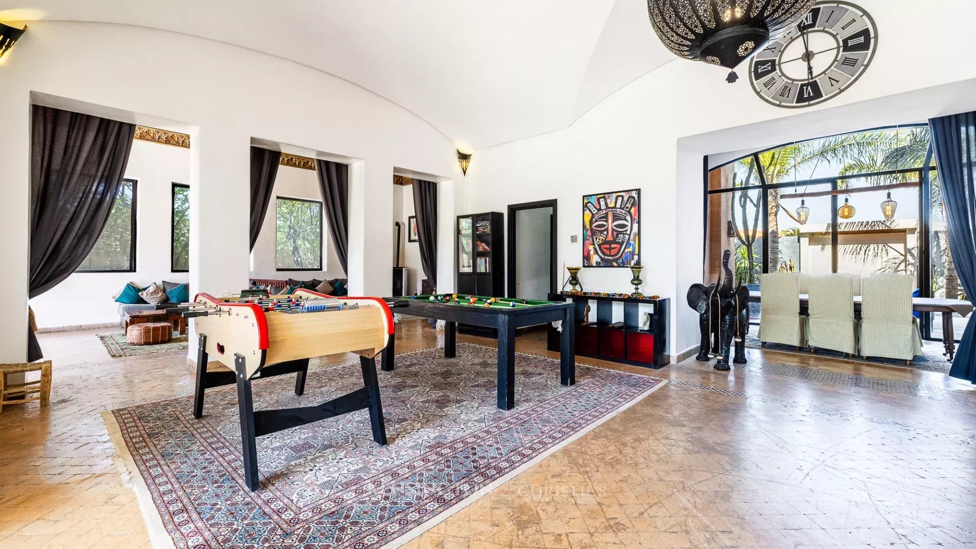 4 Bedroom Villa/Townhouse's Image 3