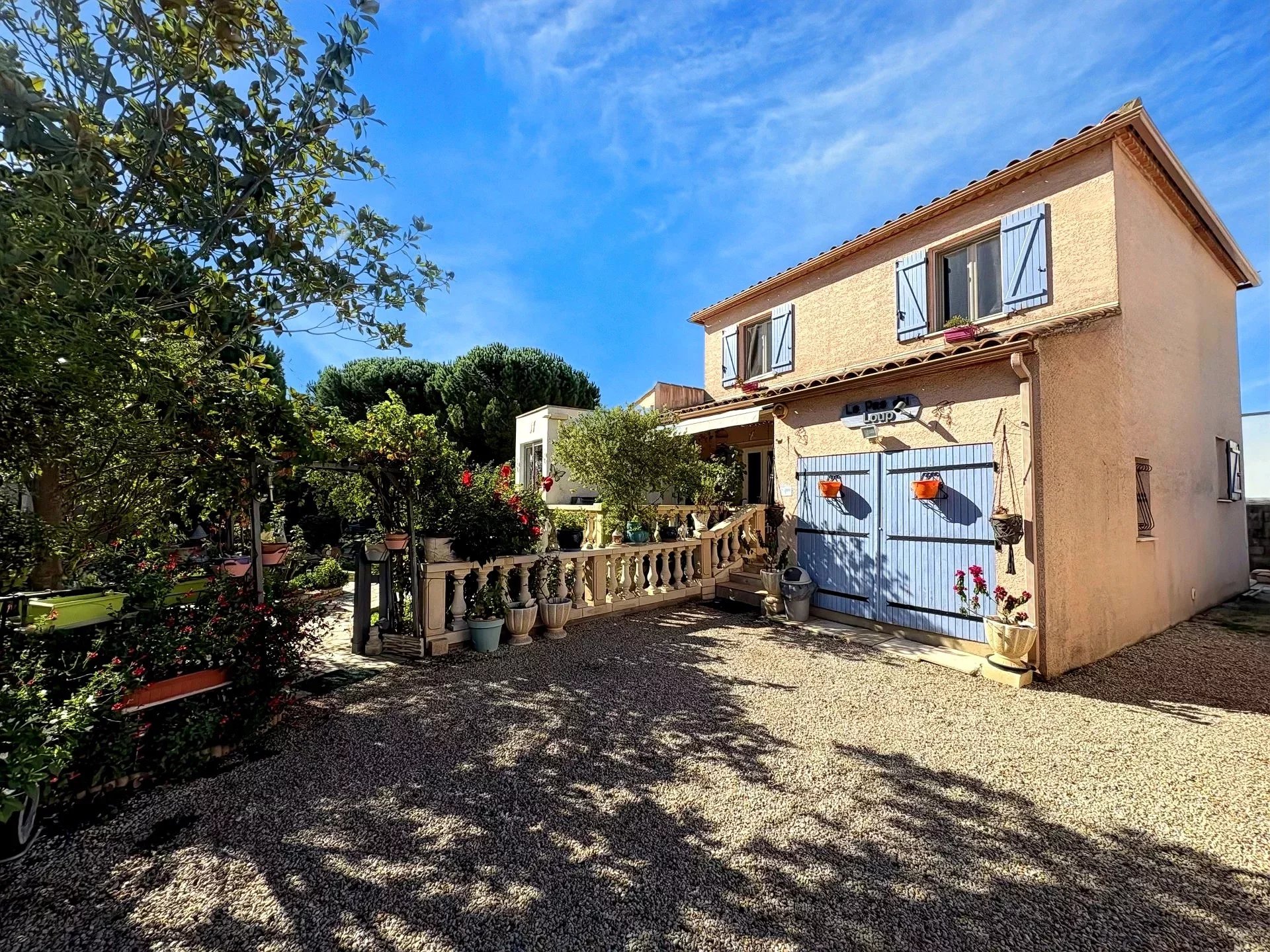 Agence immobilière de 