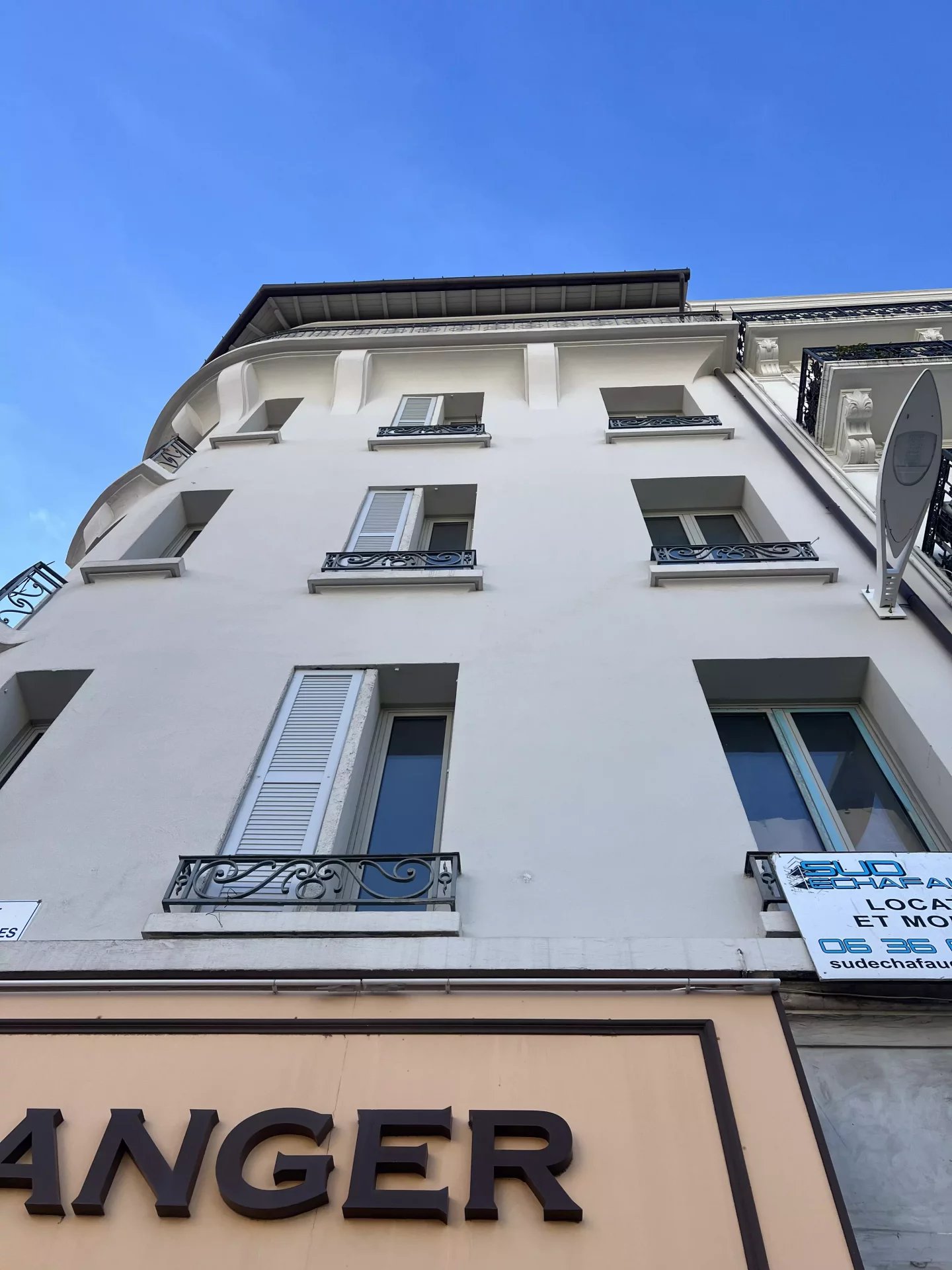 Agence immobilière de 