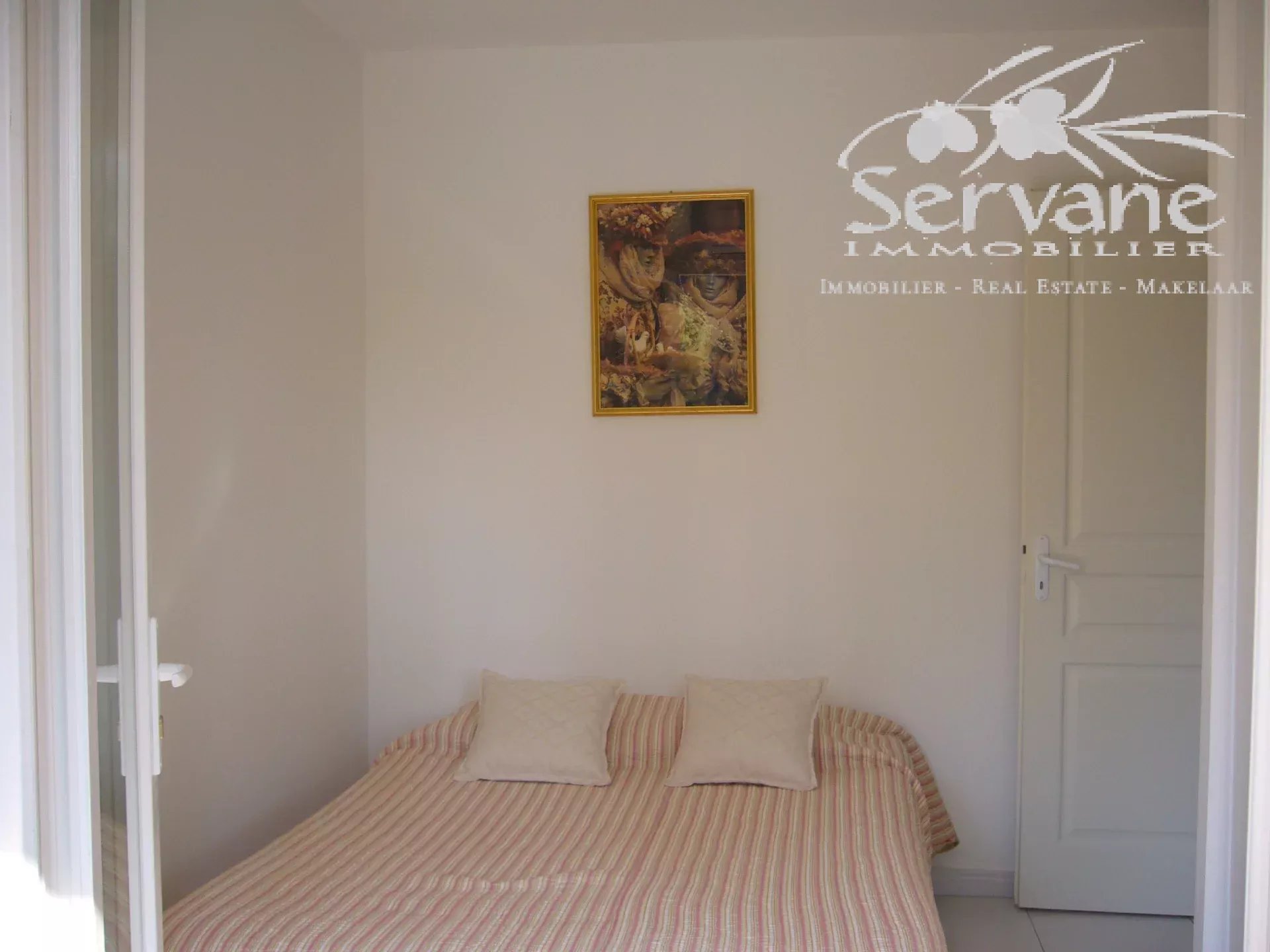 CHARMING HOUSE MONTFORT SUR ARGENS T3