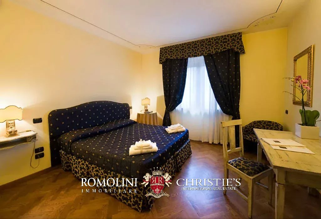 52 Bedroom Villa/Townhouse's Image 87