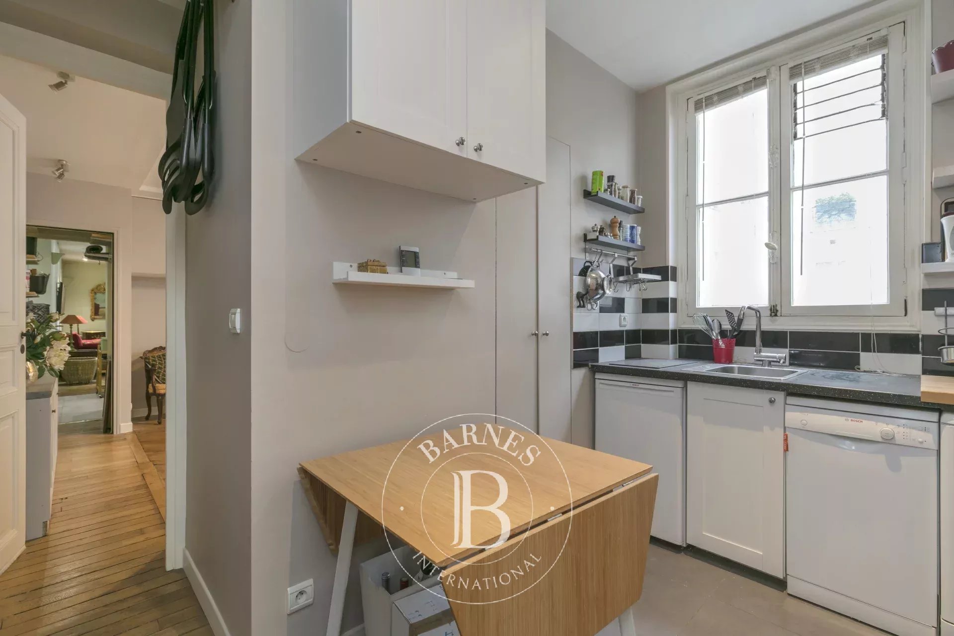 Daire Paris 8ème - picture 13