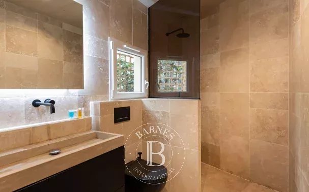 Daire Paris 2ème - picture 14