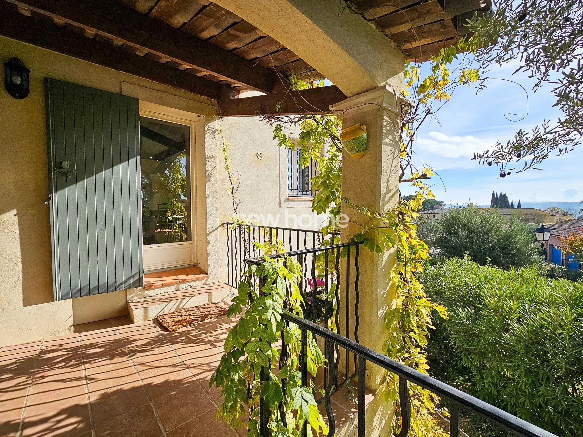 Charmante villa à pied du village