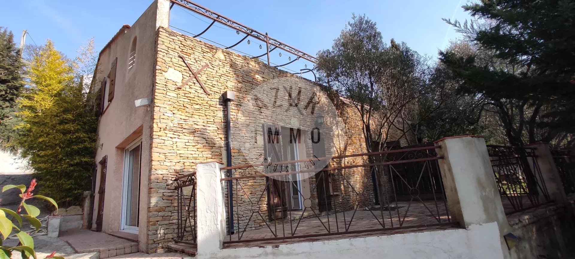 MAISON 170 M2 T5 +  T3 SUR 1200 M² DE TERRAIN POS. DOMINANTE