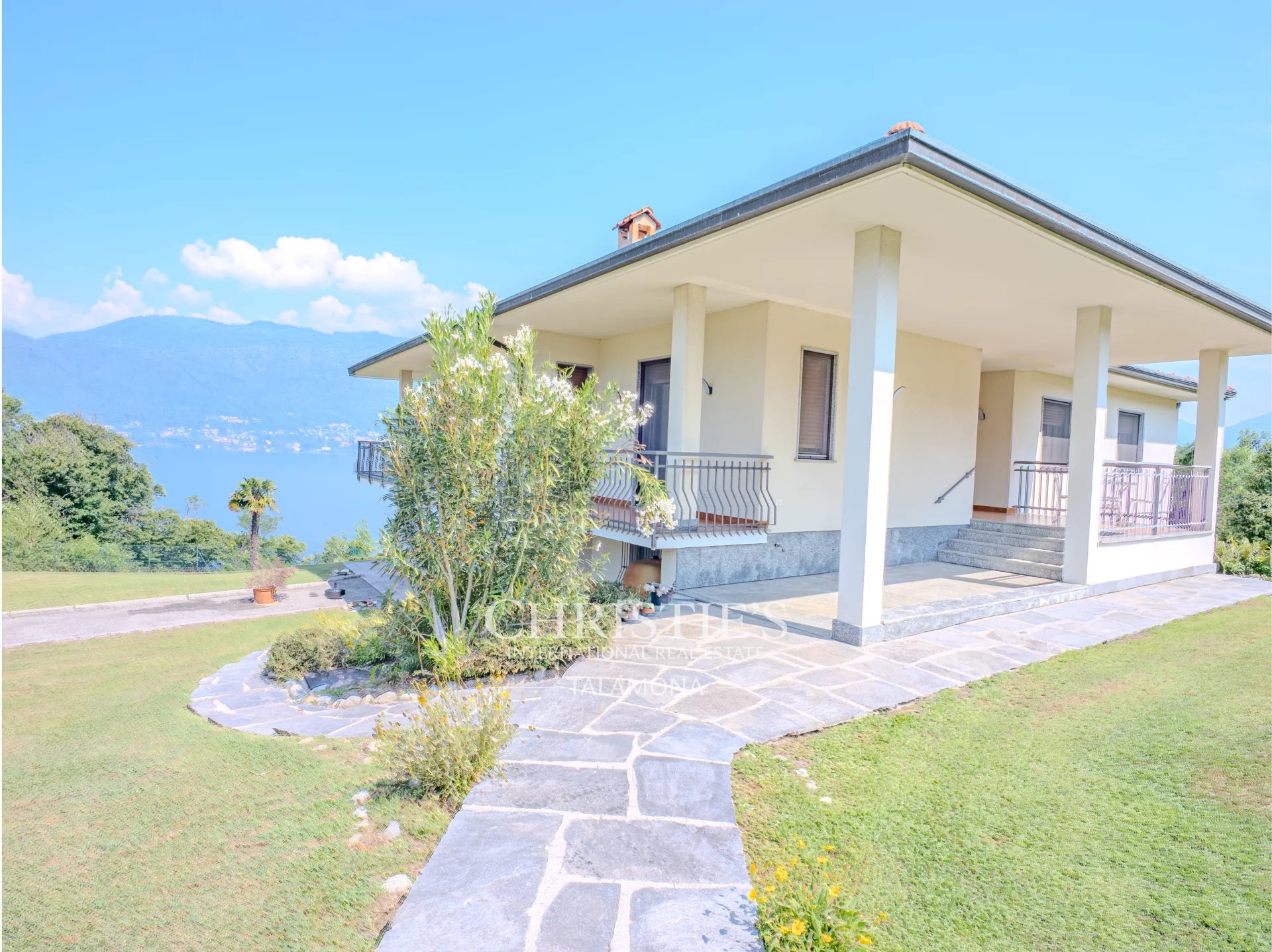 3 Bedroom Villa/Townhouse's Image 46