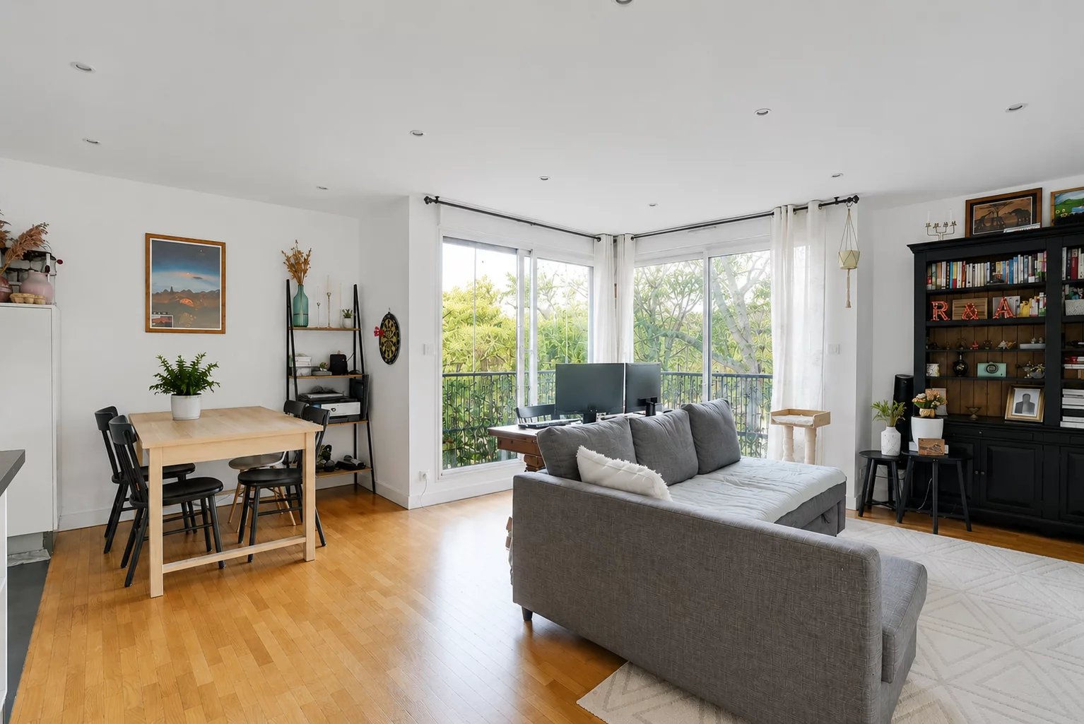 GRAND 3 PIÈCES - 82 m² - COURBEVOIE – BÉCON LES BRUYÈRES - Image Array