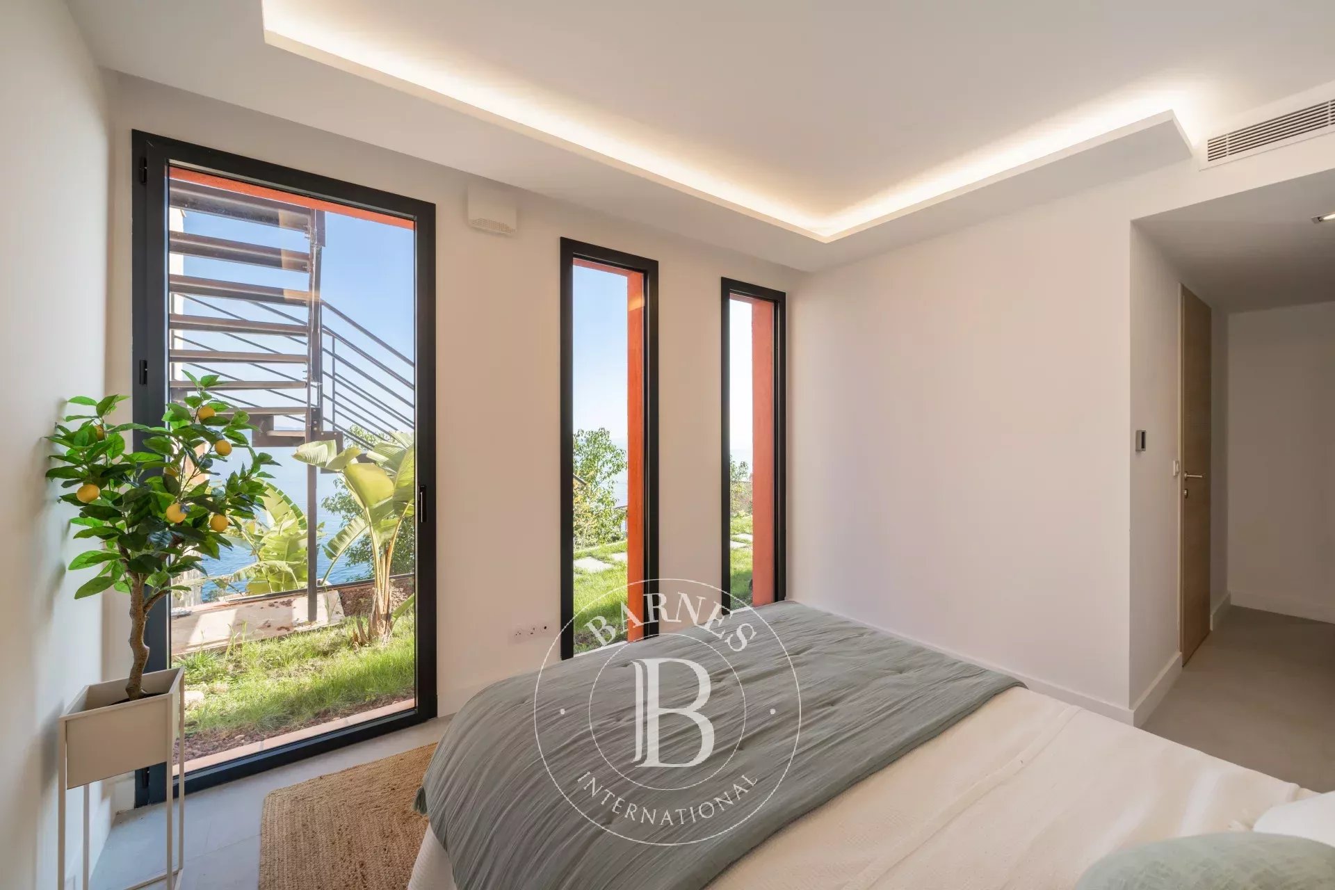 Théoule-sur-Mer  - Appartement 4 Pi&egrave;ces 3 Chambres - picture 13