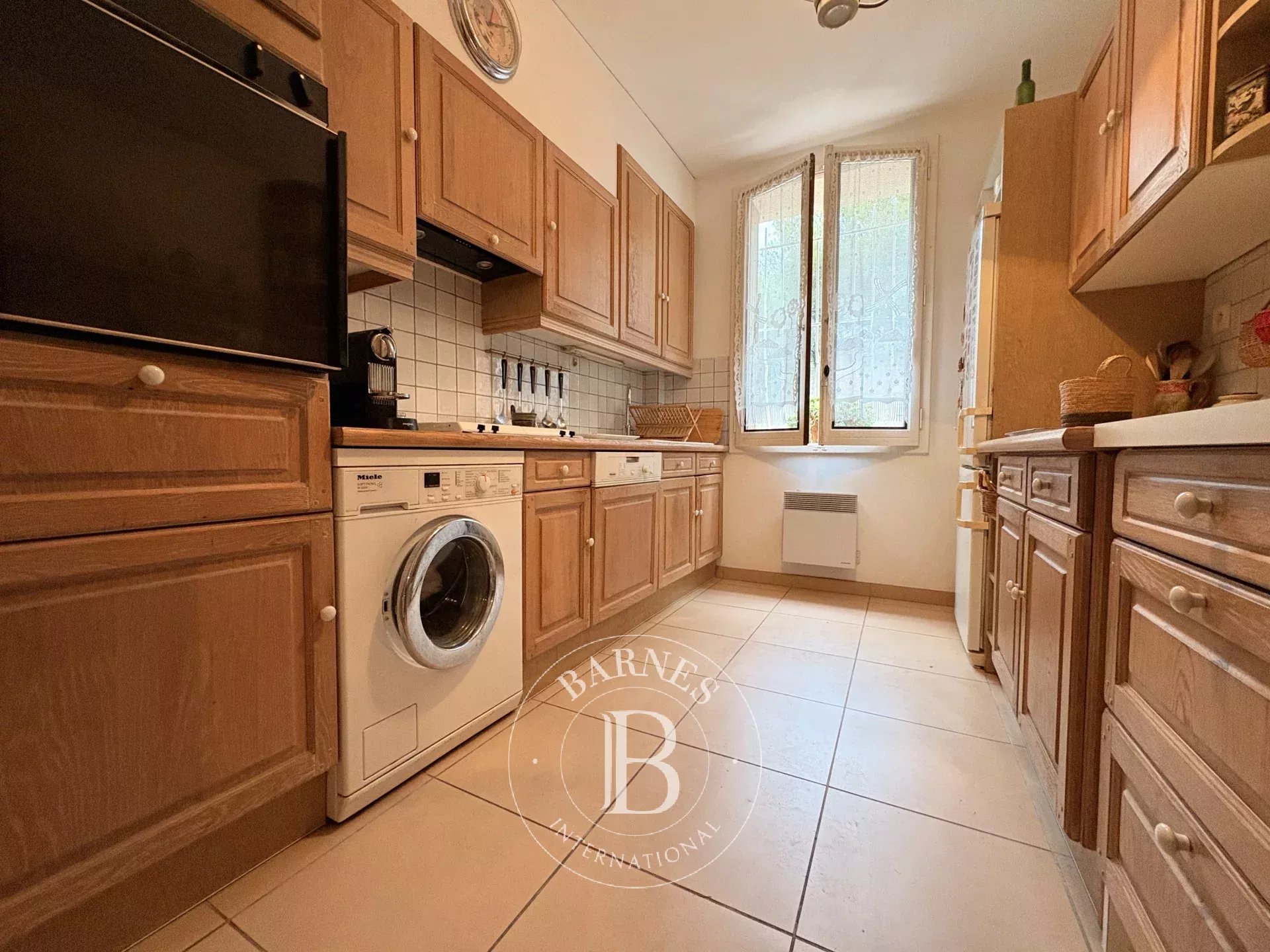 Daire Cassis - picture 4