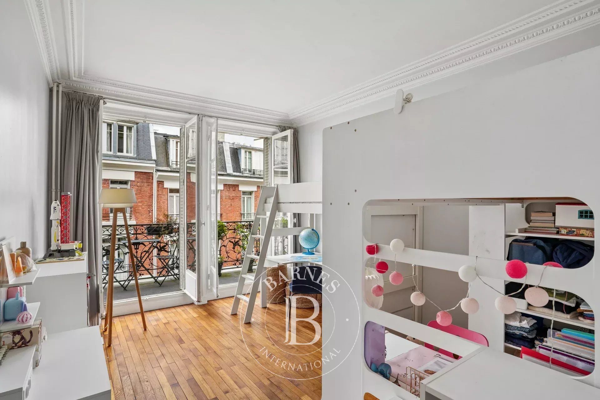 Paris  - Apartment 2 Bedrooms - picture 10