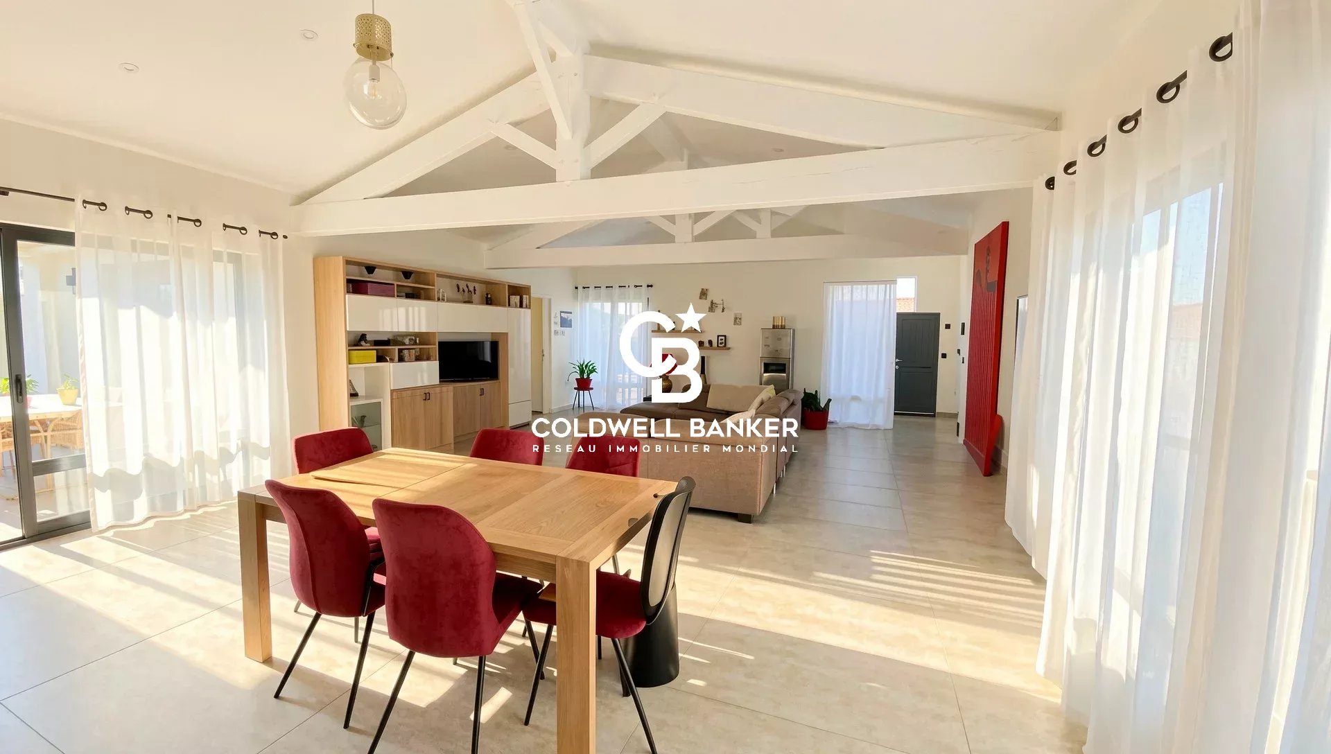 Agence immobilière de Silver Coast Int. Realty