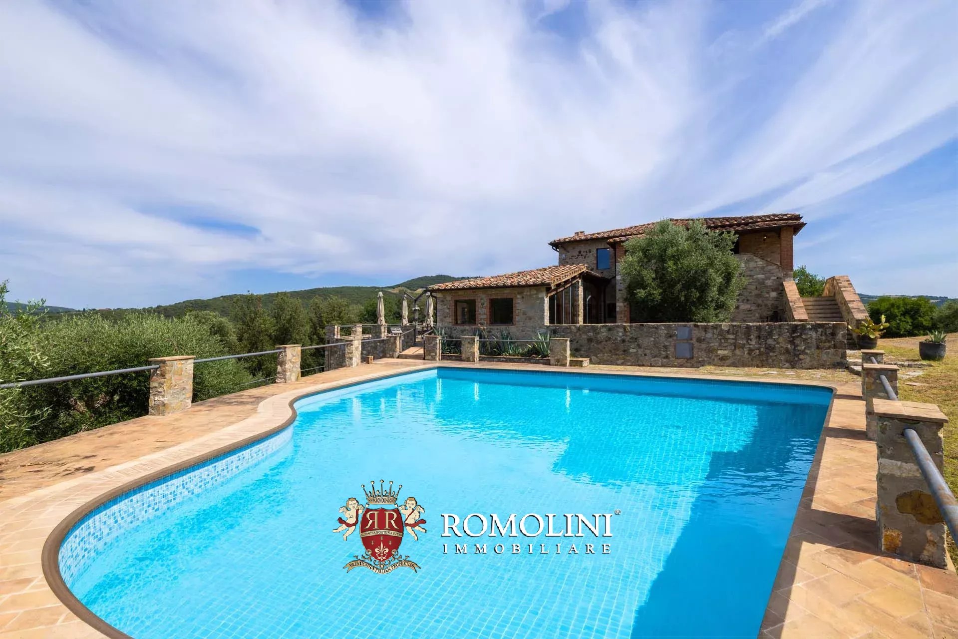 7 Bedroom Villa/Townhouse's Image 5