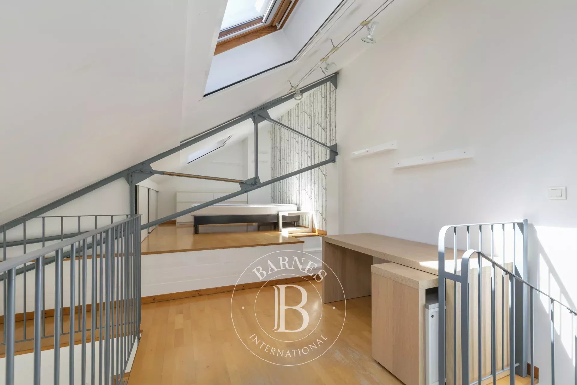Paris  - Apartment 3 Bedrooms - picture 12