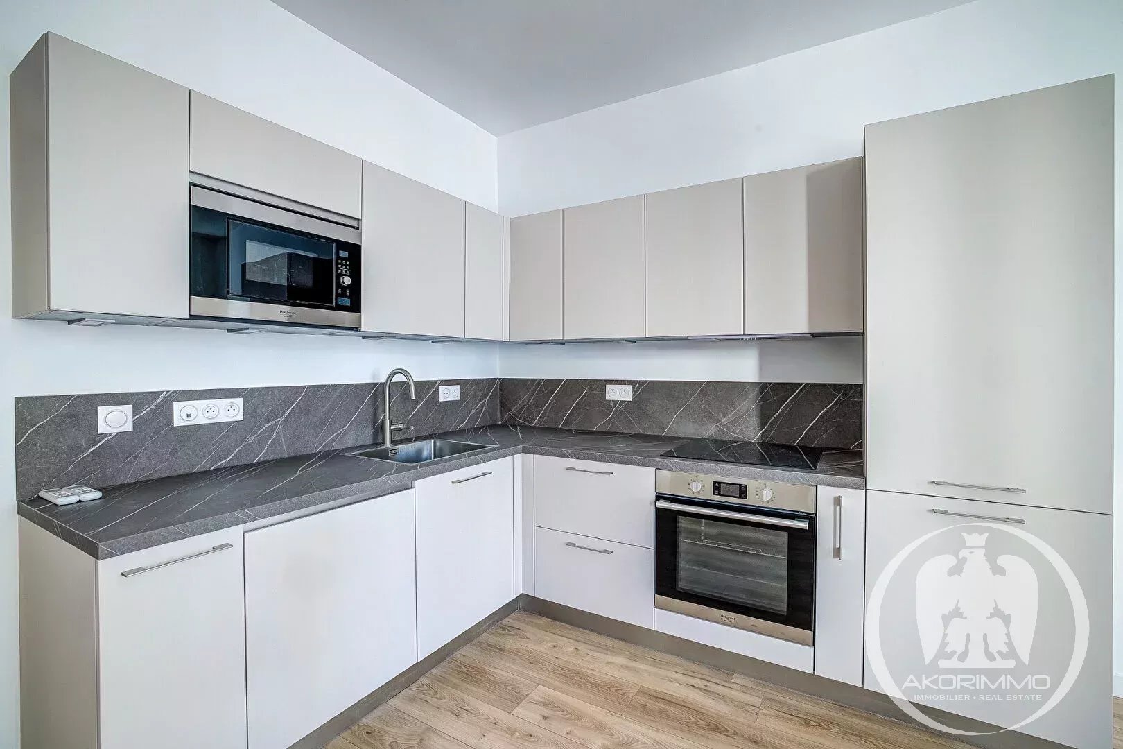Sale Apartment - Nice Libération