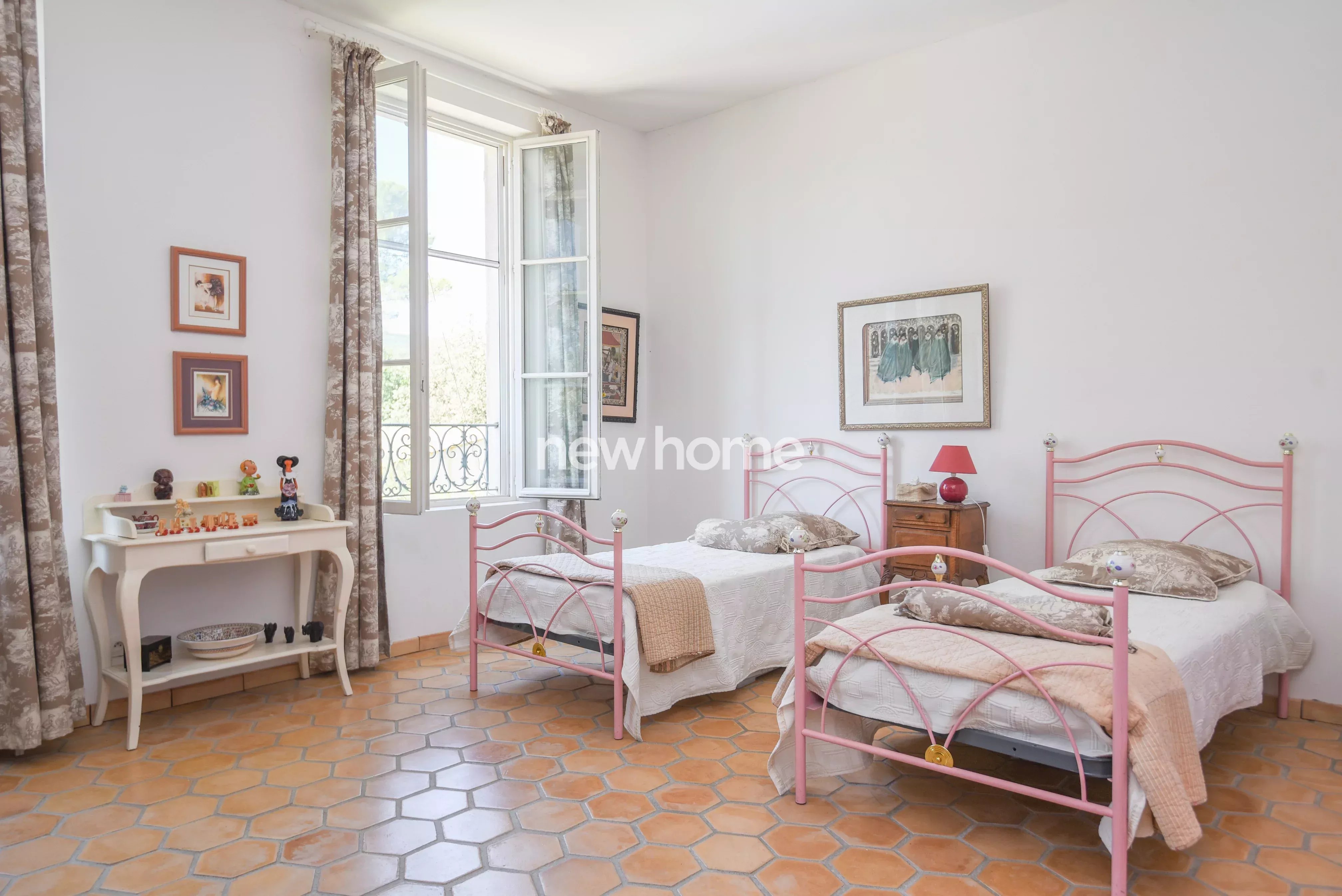 Magnifique bastide de charme avec une belle dependance au calme